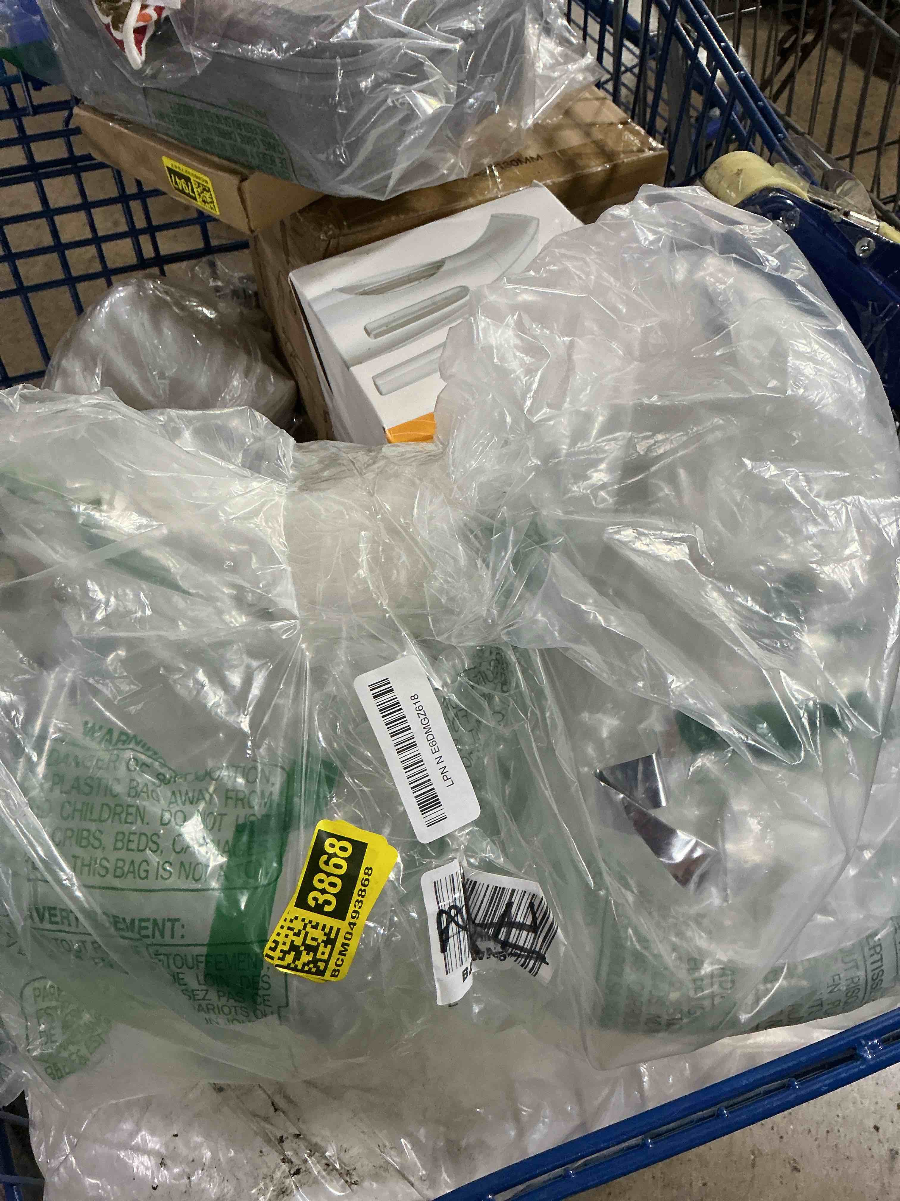 Condition photo showing Good Condition for comsaf 1 gallon square glass jars with airtight lids (135oz, set of 2), extra-wide mouth canisters with measurement marks for bulk flour storage, fermenting kombucha & pickling 1.1 gal*2-wide mouth