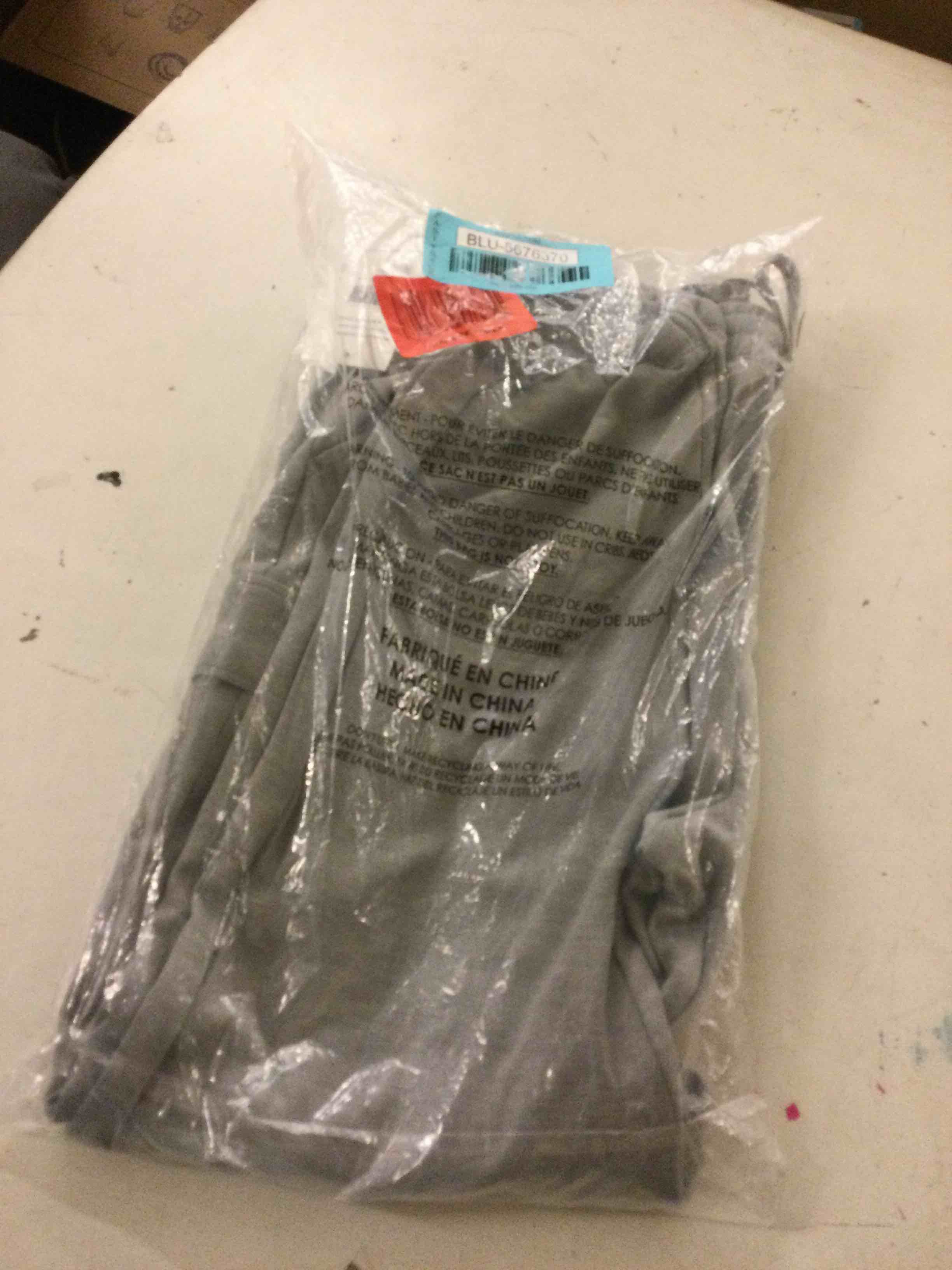 Condition photo showing New/Like New for women's fleece cargo joggers - multi-pockets, elastic drawstring waist, warm winter daily wear gray large