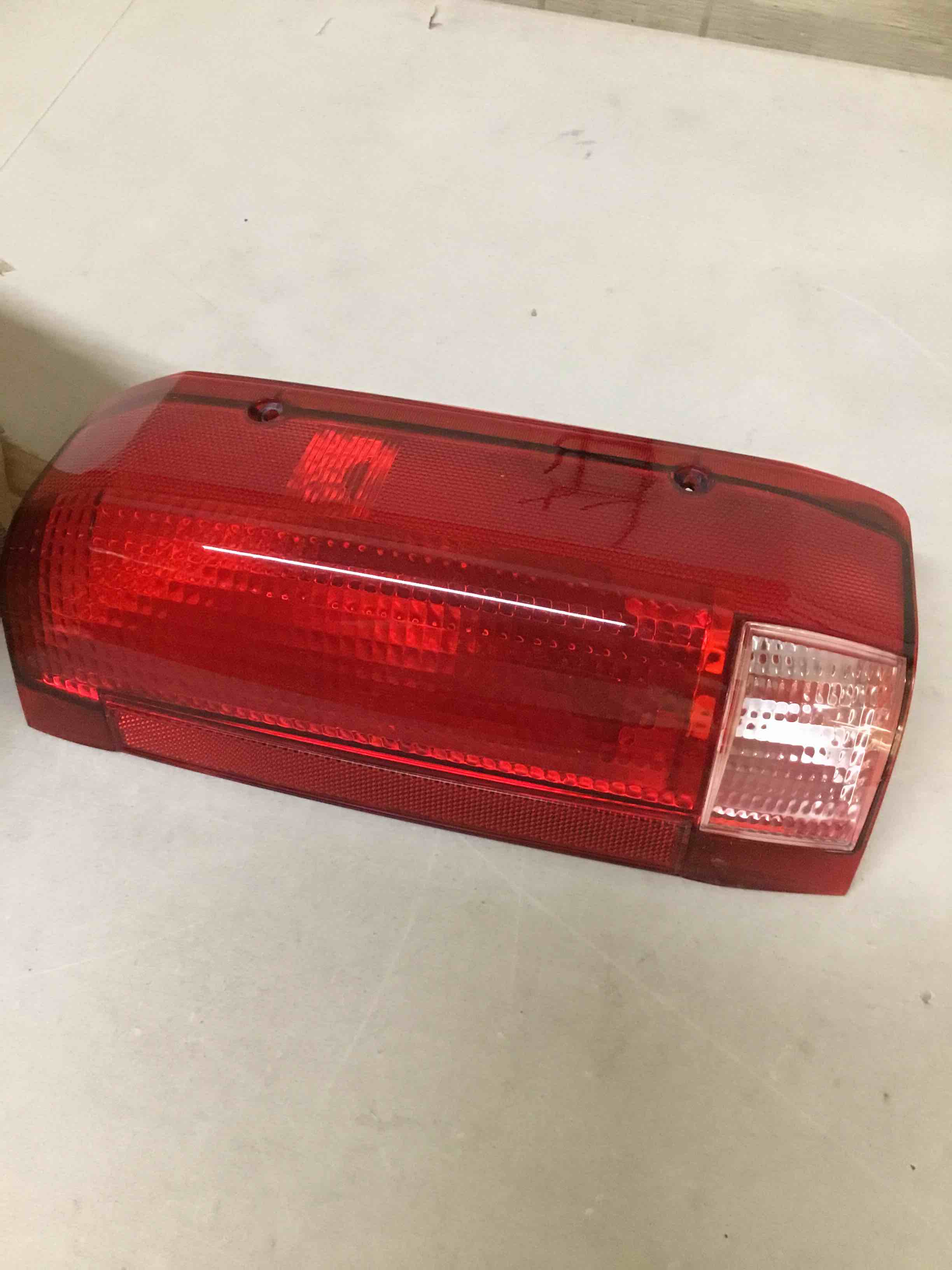 Condition photo showing As Is for ( incomplete ) pit66 tail lights fit ford f150 bronco 1990-1996 /fit f250 f350 1990-1997 | tail lamp rear tail lights assembly left driver and right passenger side luz trasera fit f150-350 90-97