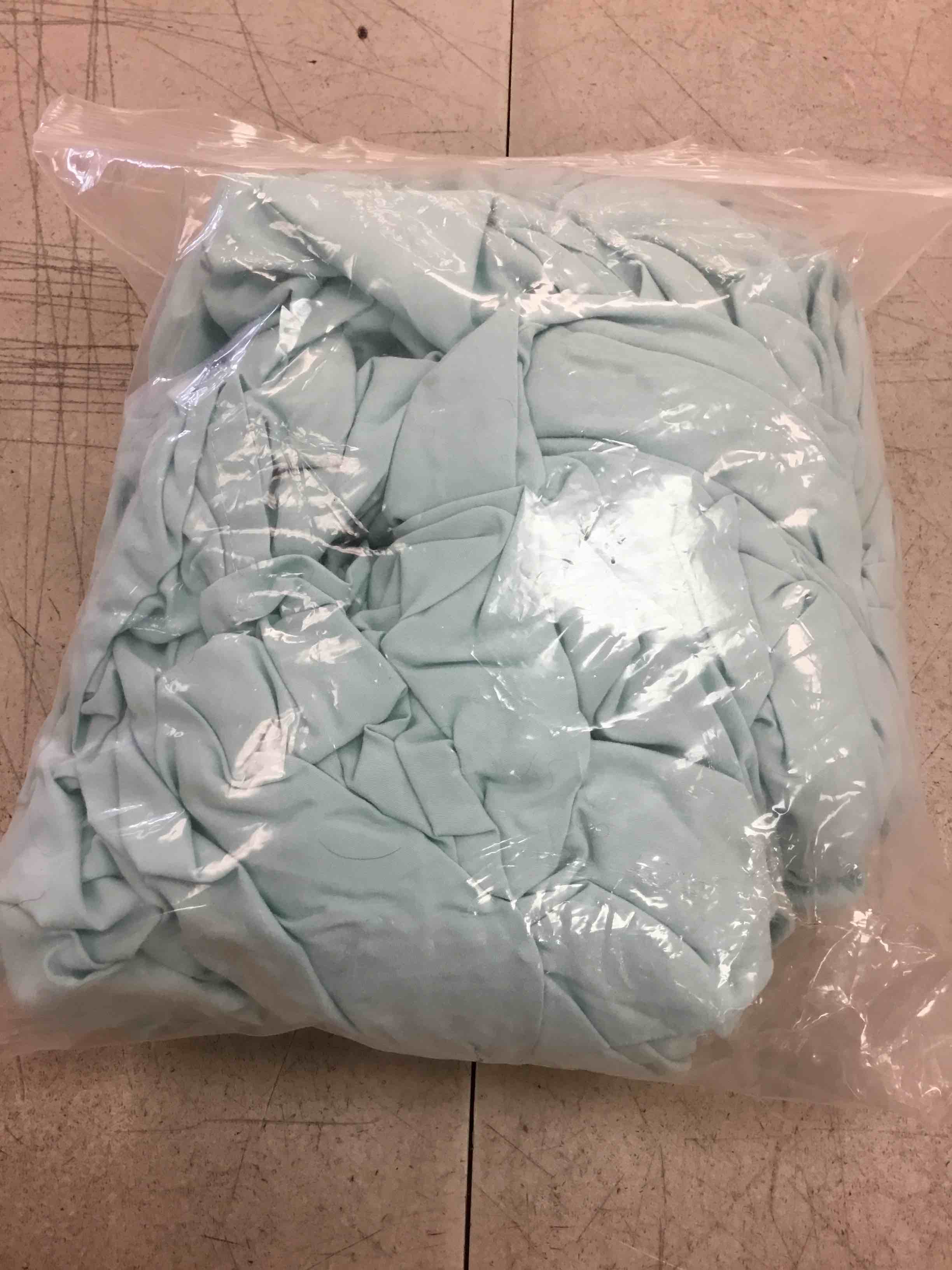 Condition photo showing Good Condition for mueller home aqua flat sheet, queen 