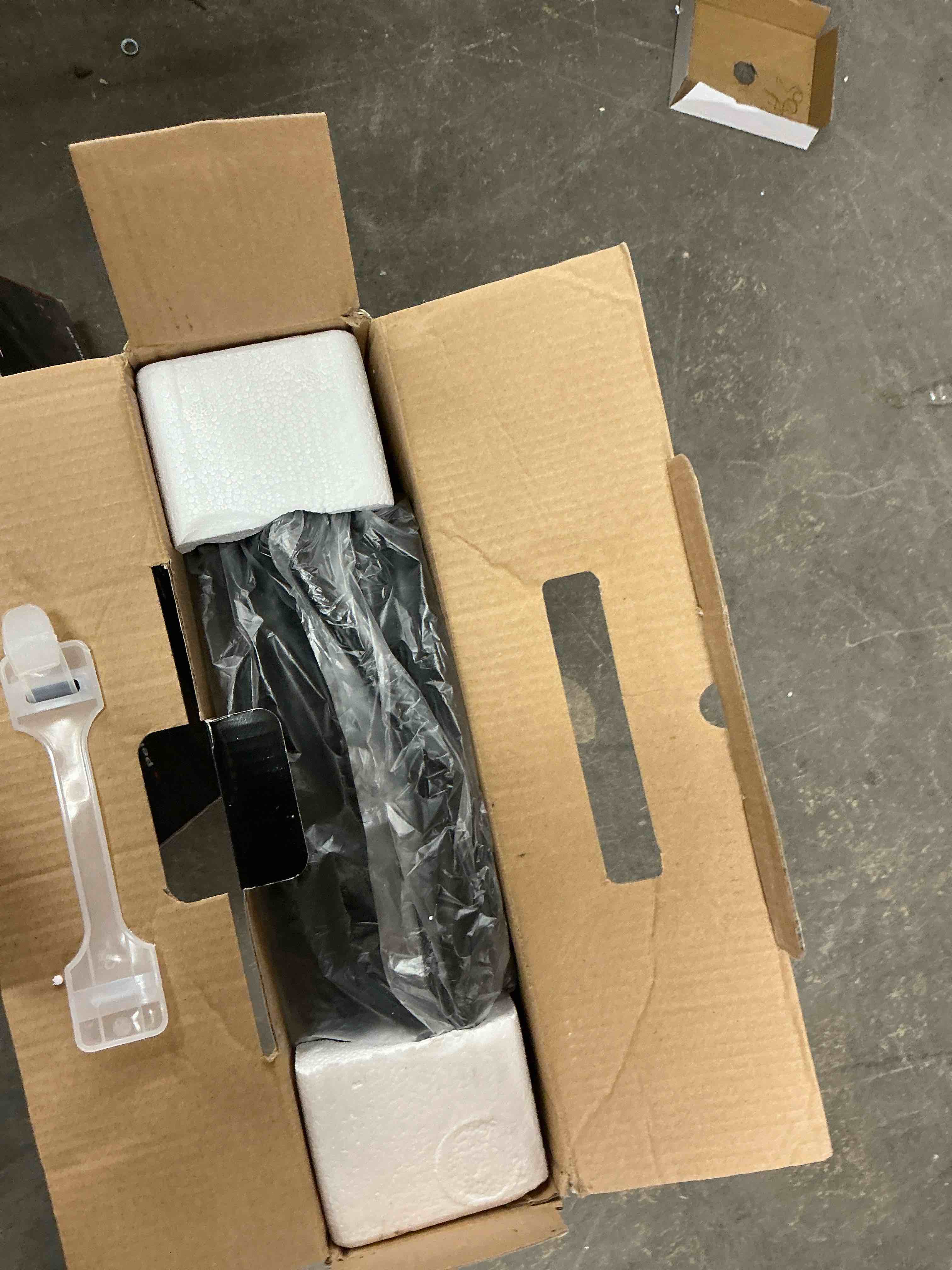https://s3.amazonaws.com/lotting-images-prod/Bascom/BRN3403117_1758381415602.jpeg