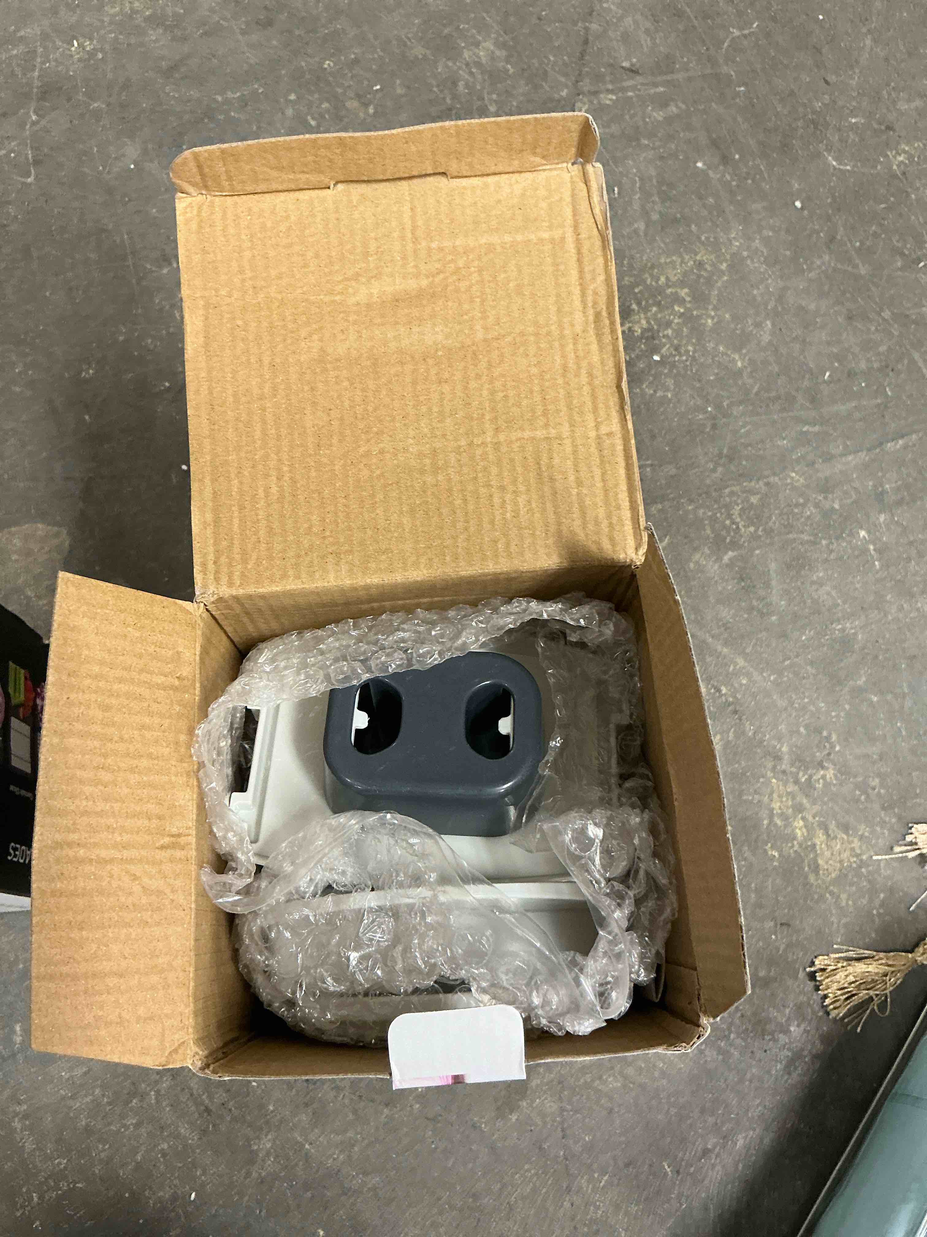 https://s3.amazonaws.com/lotting-images-prod/Bascom/BRN3403129_1758374327881.jpeg