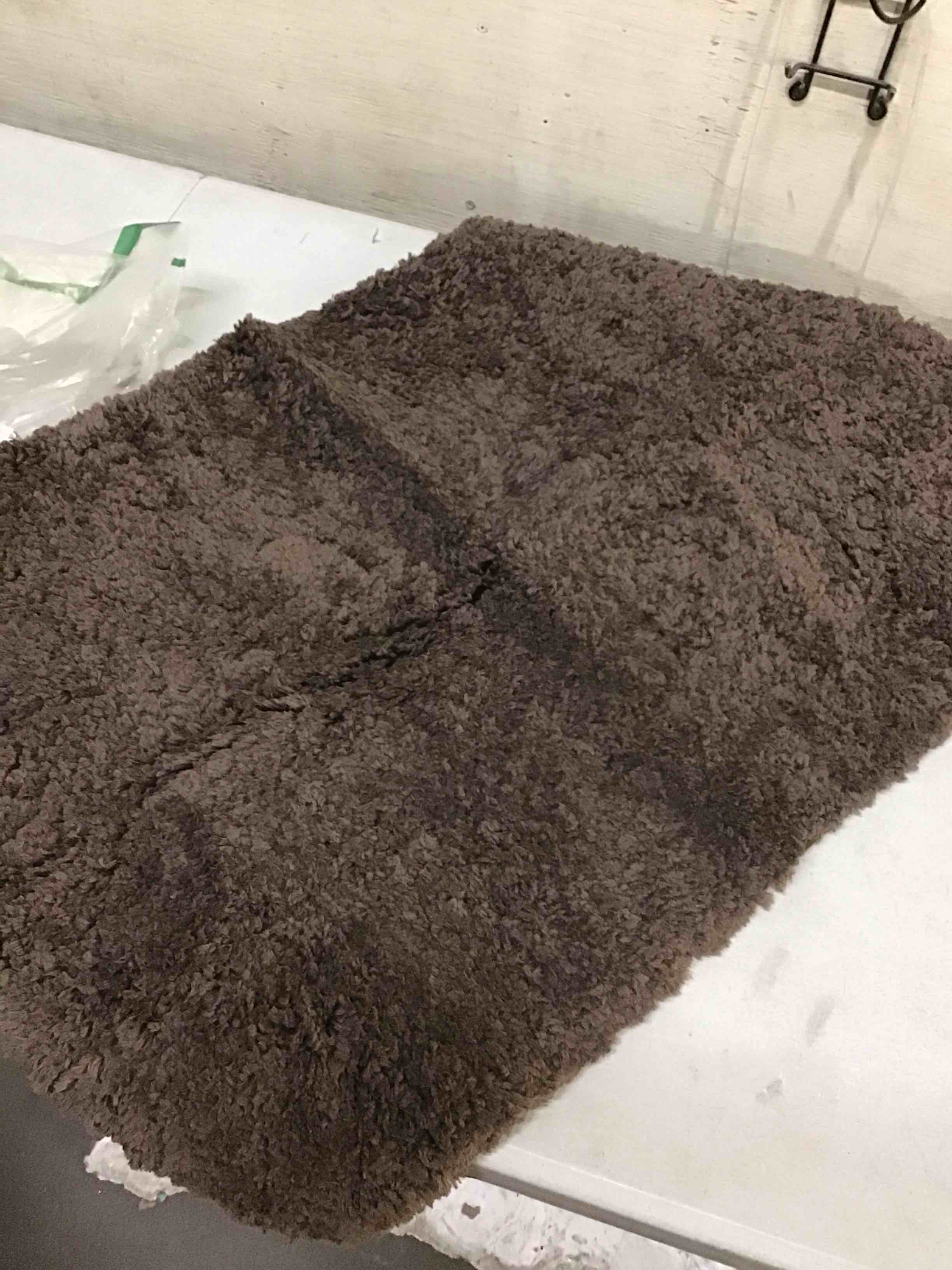 Condition photo showing As Is for miulee brown bathroom rugs, soft large absorbent microfiber bath rugs non slip quick dry fluffy bath mats for bathroom floor tub showers, machine washable, 24x36 inch
