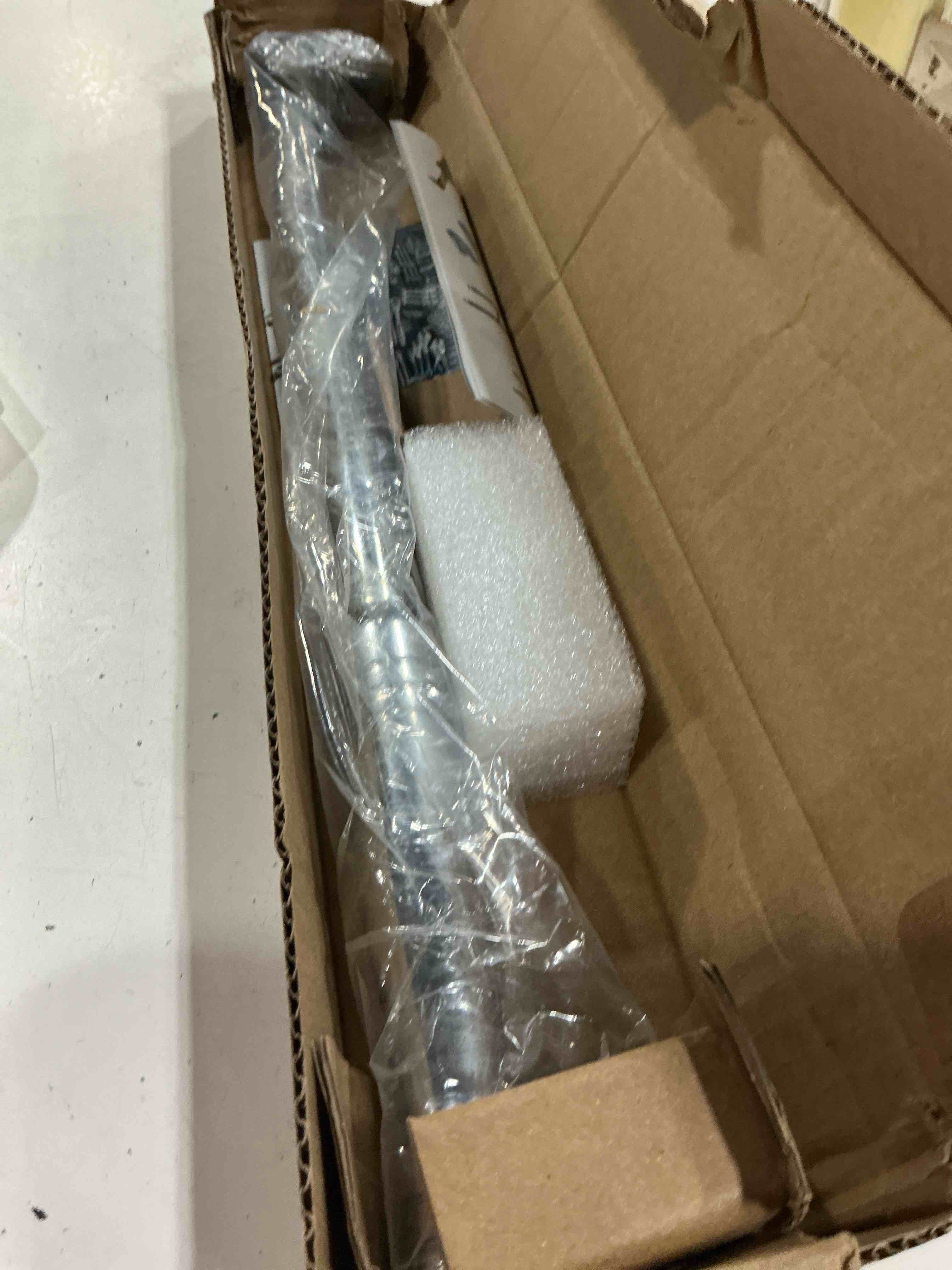 https://s3.amazonaws.com/lotting-images-prod/Bascom/PPE7020238_1789413201285.jpeg