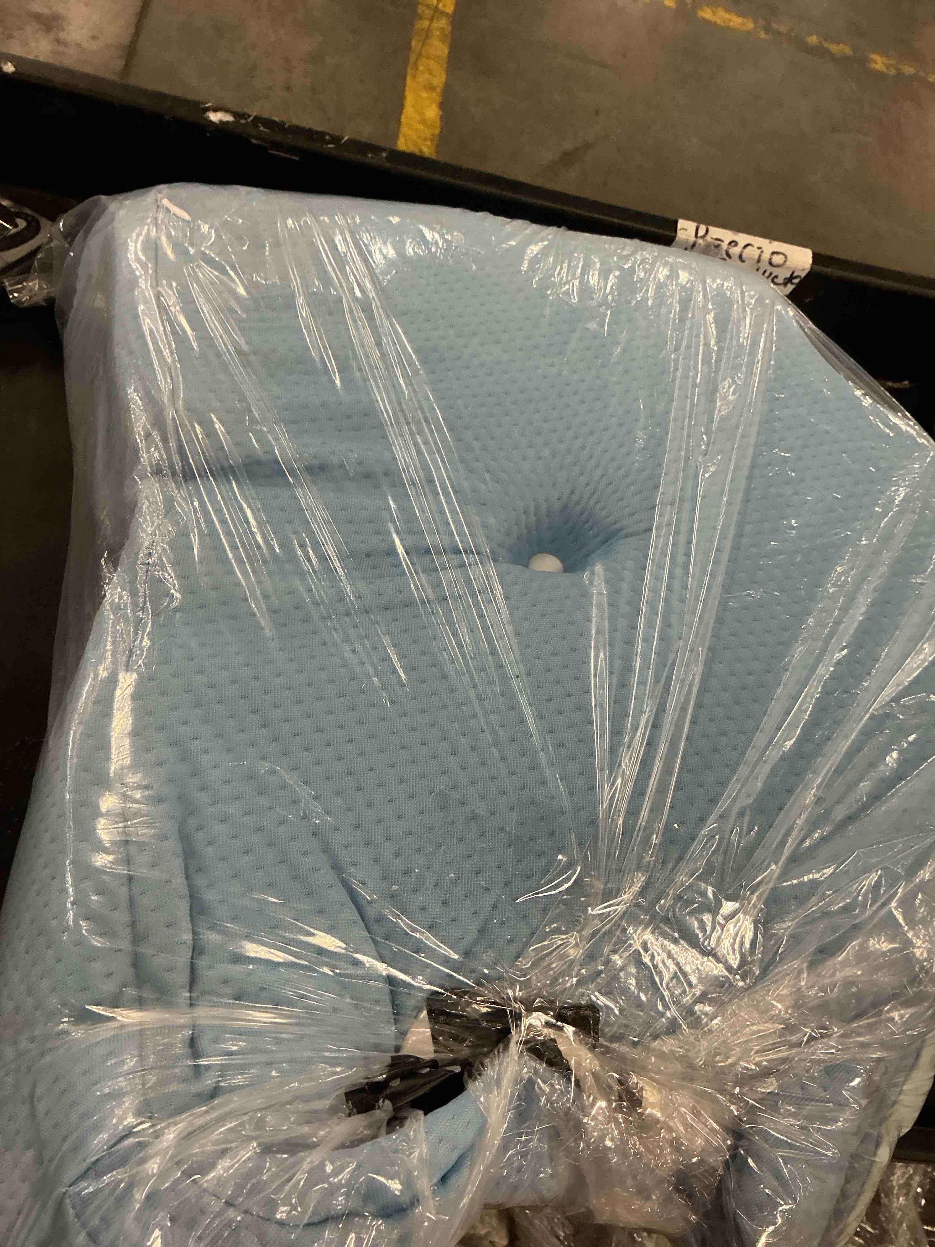 https://s3.amazonaws.com/lotting-images-prod/Bascom/PPE7045909_1789474290653.jpeg