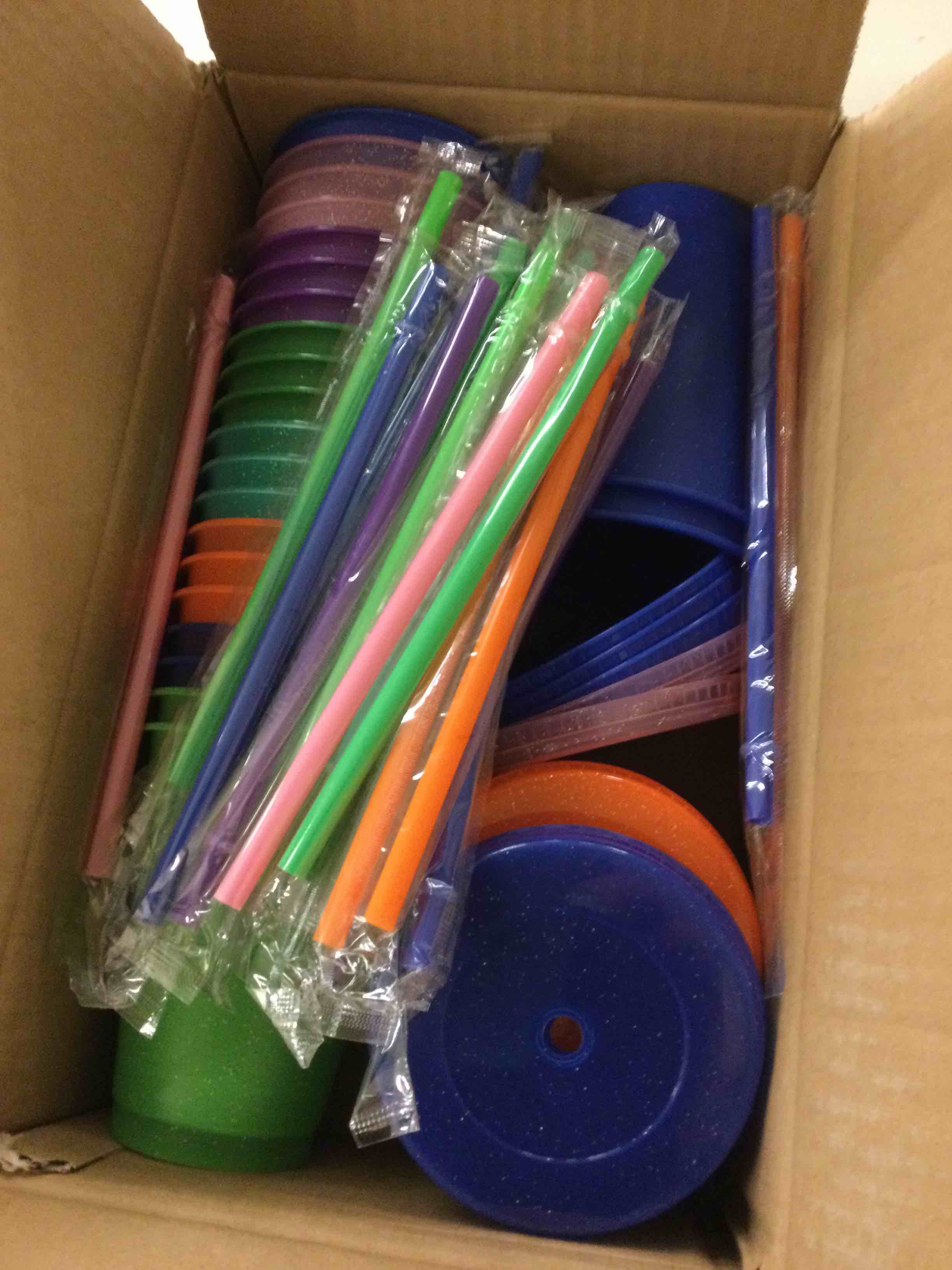 Condition photo showing New/Like New for suertestarry tumbler with straw and lid,water bottle iced coffee travel mug cup,reusable plastic cups,perfect for parties,birthdays,16oz-22 pack (multi color) 22 pack