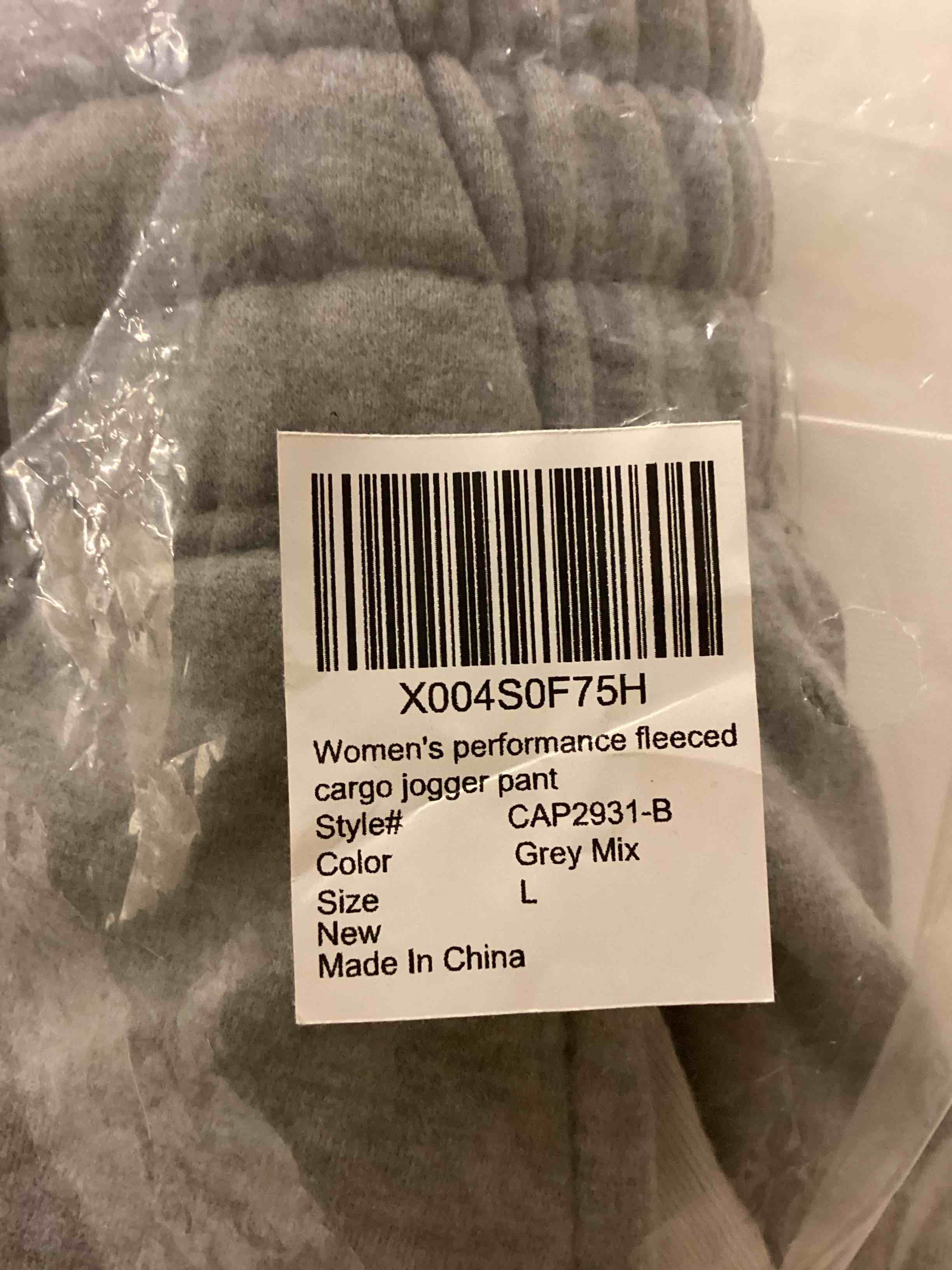Condition photo showing New/Like New for women's fleece cargo joggers - multi-pockets, elastic drawstring waist, warm winter daily wear