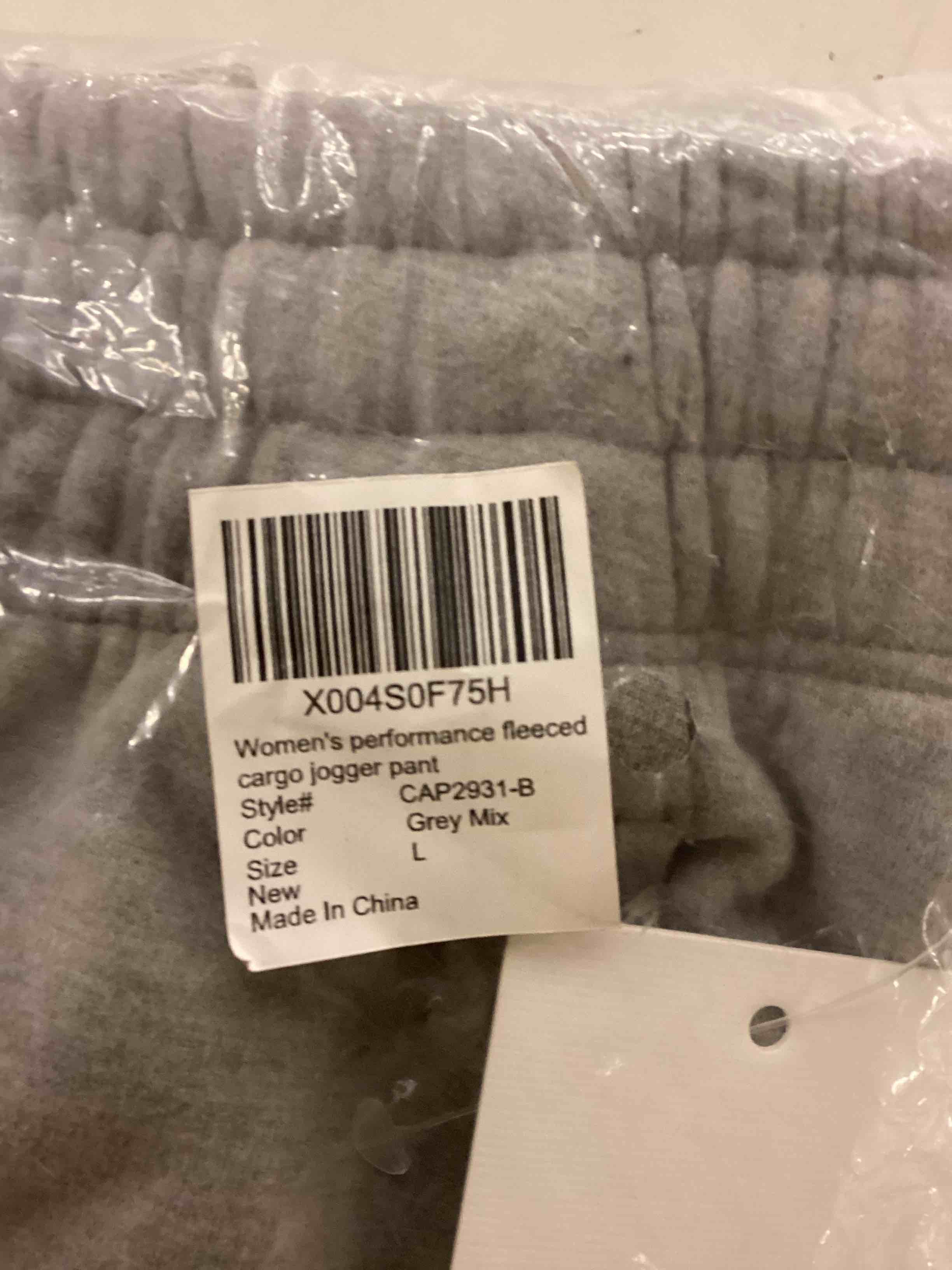 Condition photo showing New/Like New for women's fleece cargo joggers - multi-pockets, elastic drawstring waist, warm winter daily wear