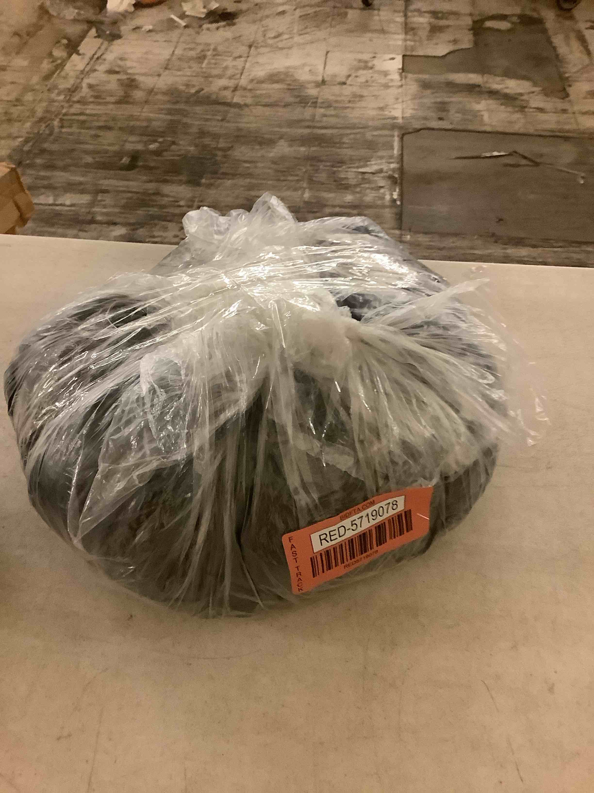 https://s3.amazonaws.com/lotting-images-prod/Bascom/RED5719078_1783531596890.jpeg