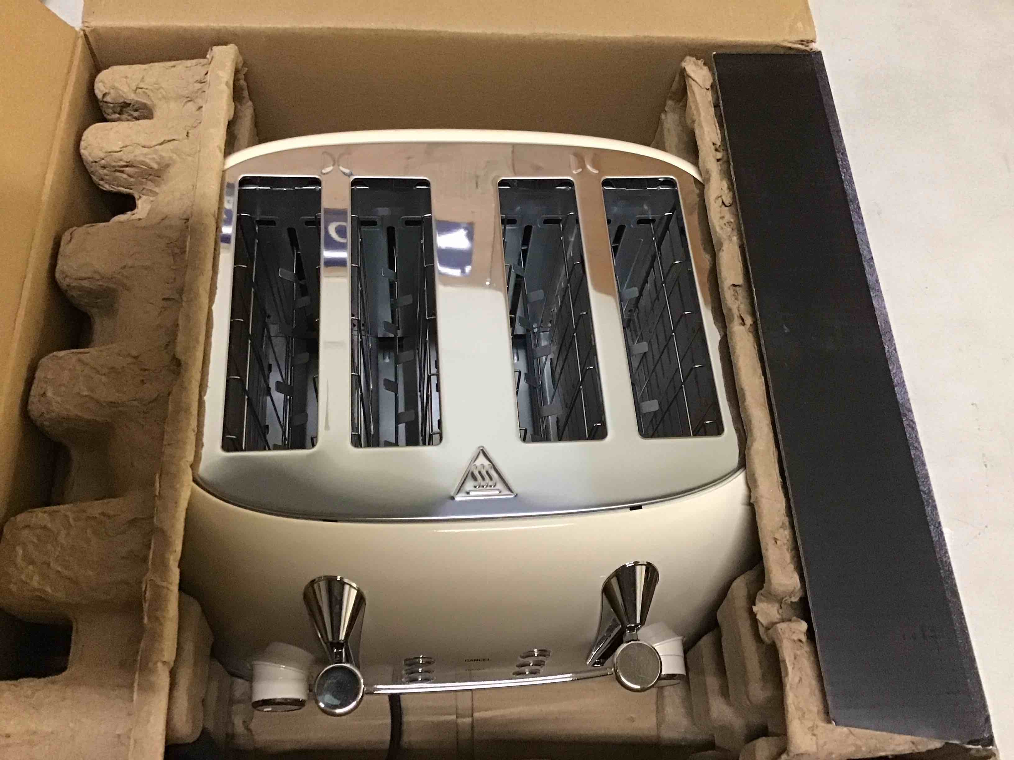Condition photo showing Good Condition for Mueller Retro Toaster 4 Slice with Extra Wide Slots Bagel, Defrost, and Cancel Function, 6 Browning Levels, Dual Independent Controls, Removable Crumb Tray and High Lift Levers, Beige