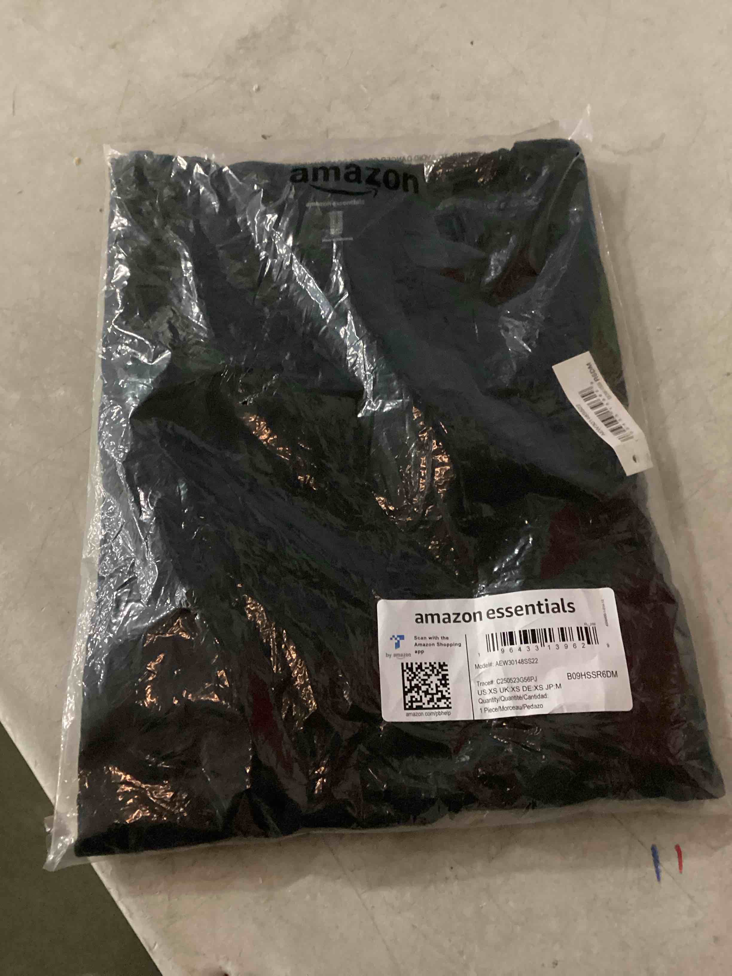 Condition photo showing New/Like New for Amazon Essentials Women's Short Sleeve Elastic Waist Cotton Jersey Minidress X-Small Black