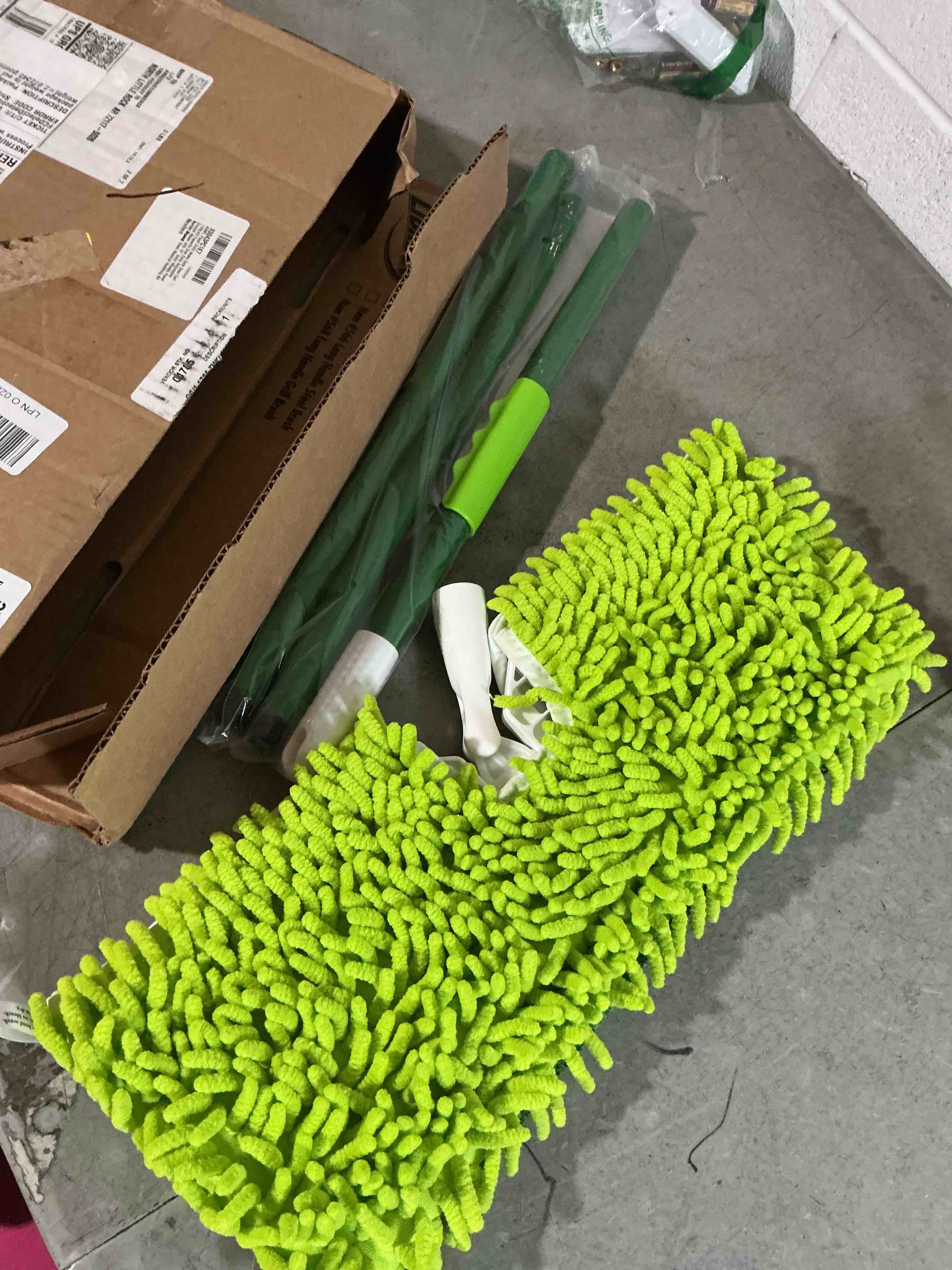 Condition photo showing New/Like New for libman 18" 2-sided microfiber dust mop, double sided dry wet mops for floor cleaning, hardwood, laminate, tile cleaner, 360 degree swivel head, 49” long handle dust mop kit