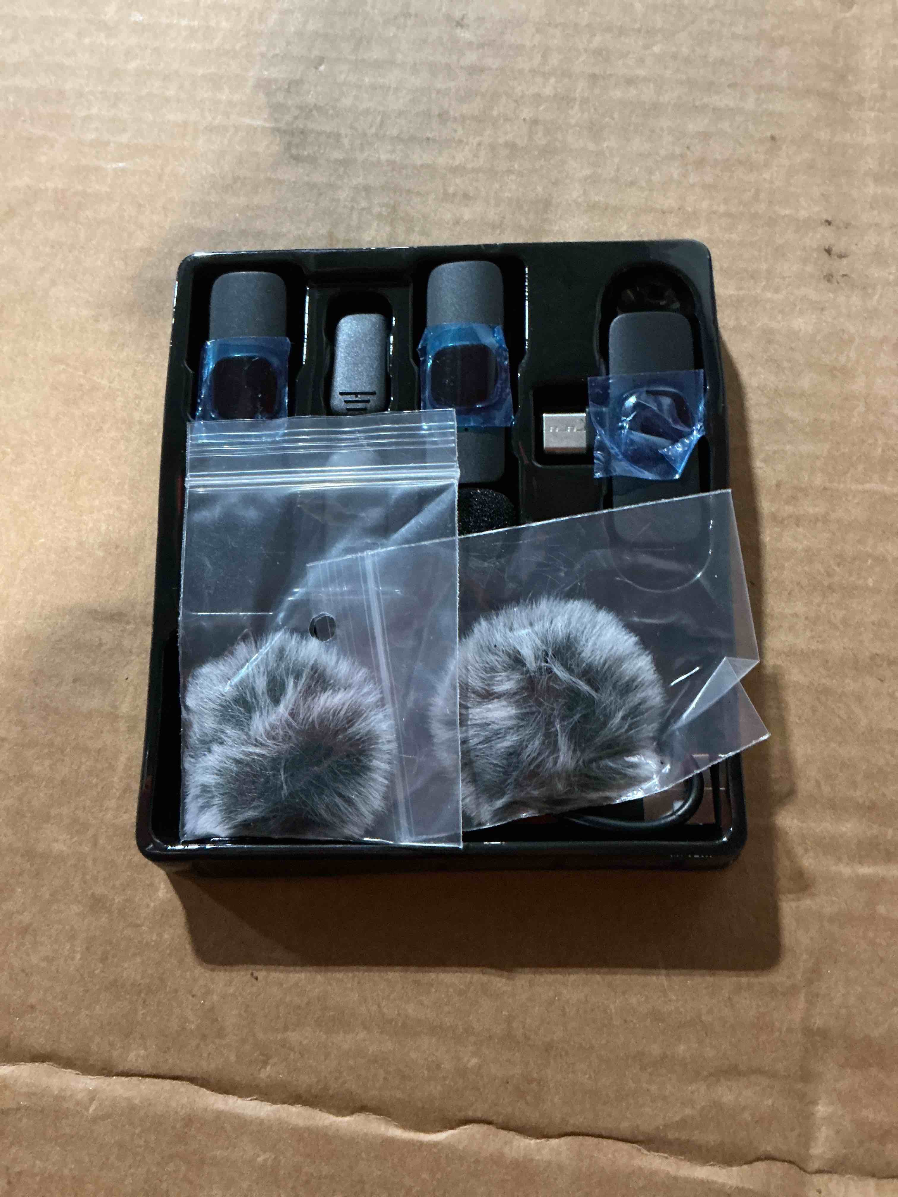 Condition photo showing New/Like New for labstandard professional wireless lavalier lapel microphone for iphone, ipad, mini video recording mic forinterview video podcast vlog youtube&livestream, noise reduction, plug &play type c & lightning port