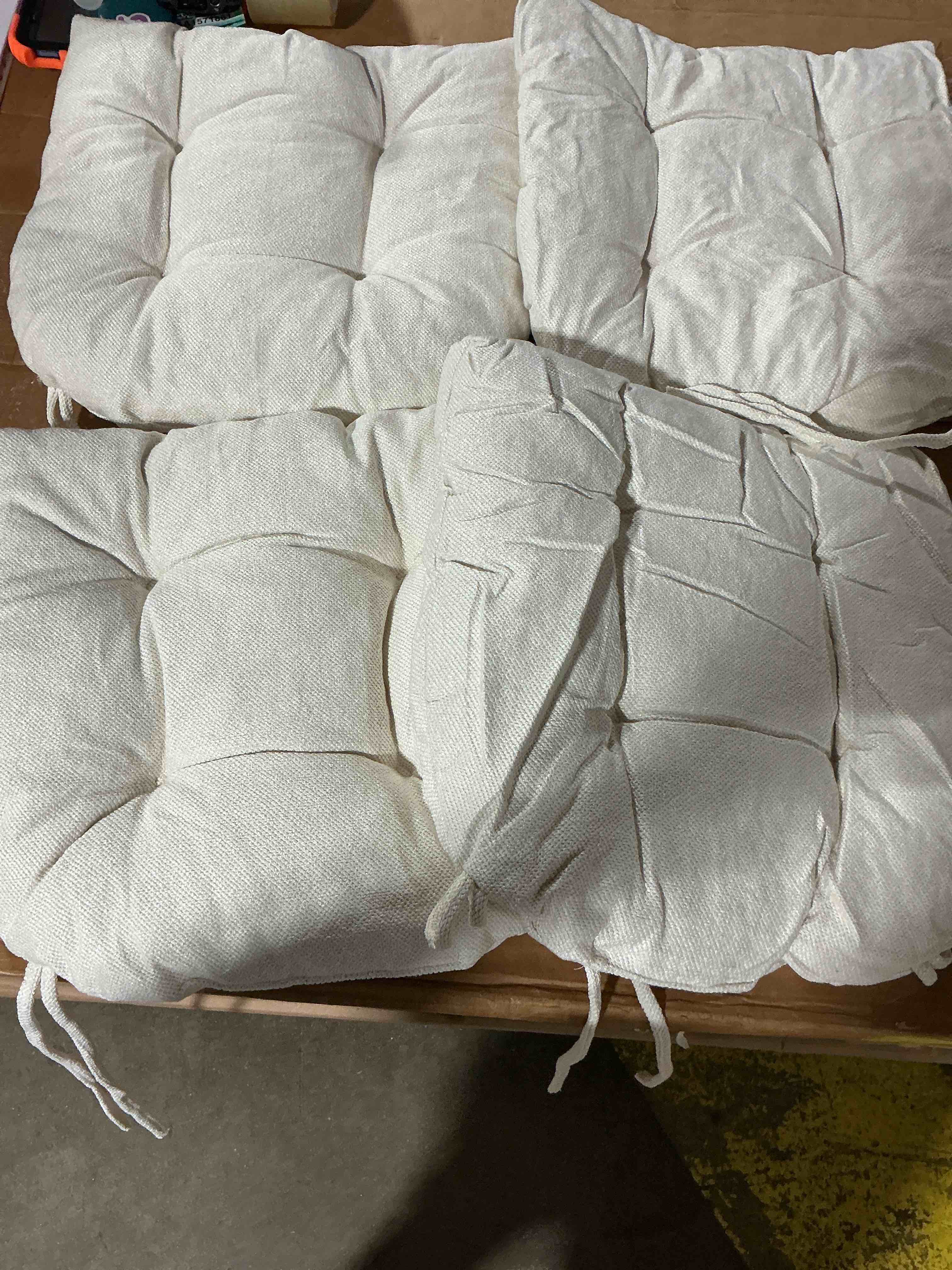 Condition photo showing Good Condition for square moon d-shaped 3" thick chair cushions, chair pads for dining chairs and kitchen chairs, indoor dining room seat cushions with ties, machine washable, 17" x 16" x 3", 4/pack, ivory b-17" x 16" x 3", 4/pack b-ivory