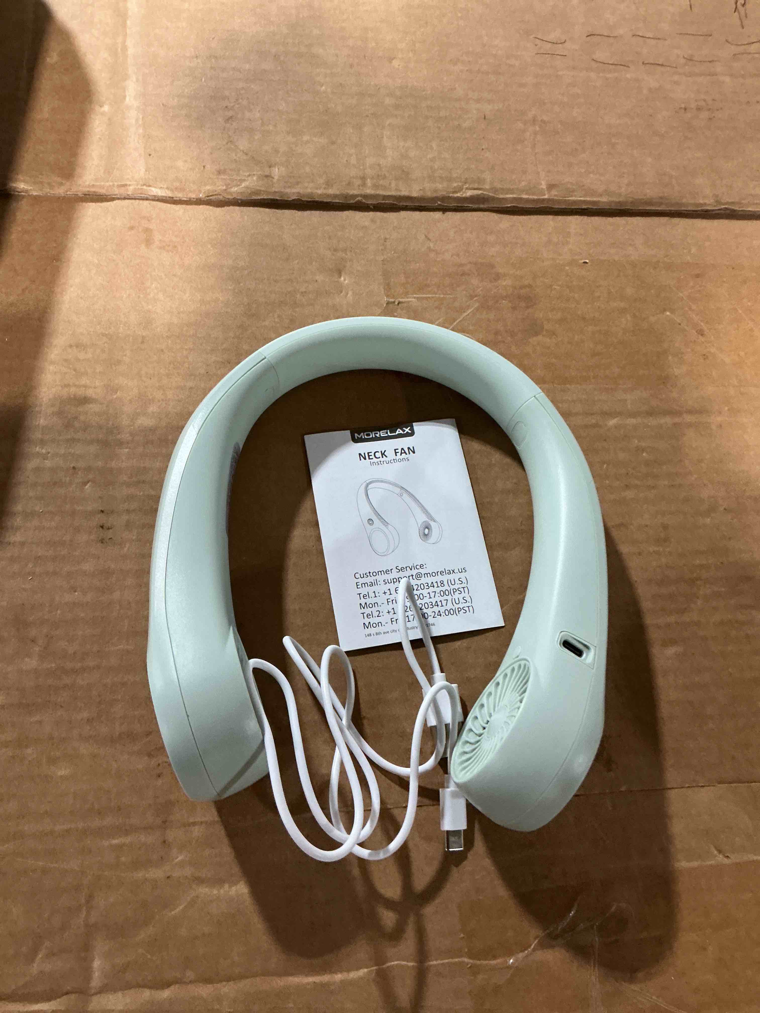 Condition photo showing Good Condition for morelax neck fan, usb rechargeable personal fan,hand free bladeless portable fans,4000 mah, 3 speeds,72 air faster softer 360° cooling, ultra quiet,gift suitable for home, office, travel, sports green