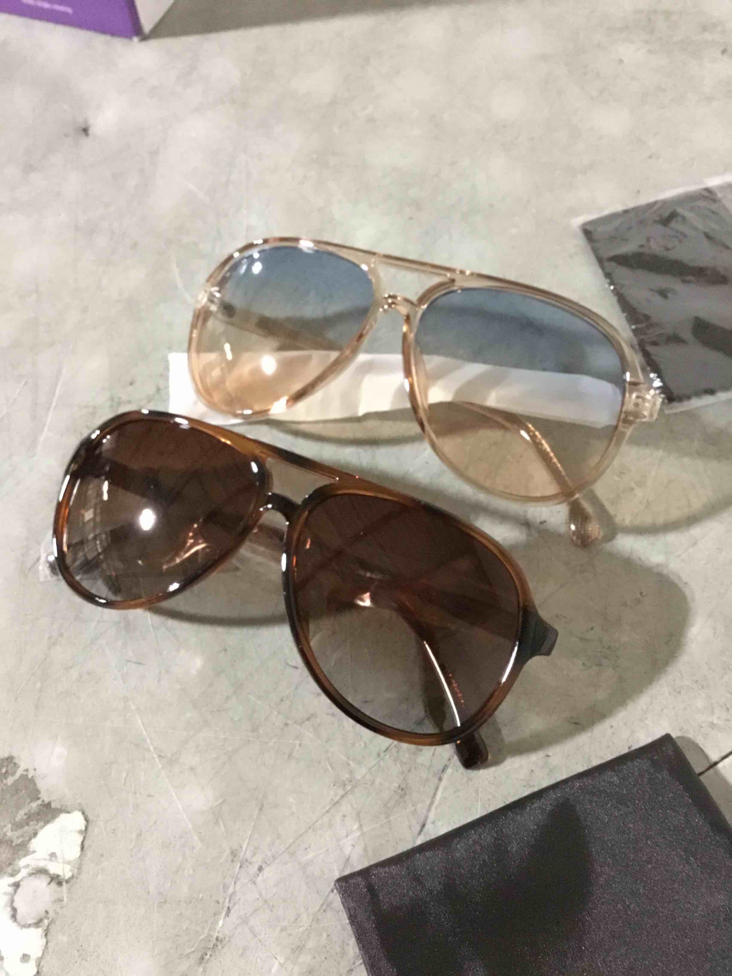 Condition photo showing Good Condition for 2 pcs livho Trendy Polarized Aviator Sunglasses Women Men, Retro Sun Glasses for Women Men 2025, Oversized UV Protection Shades