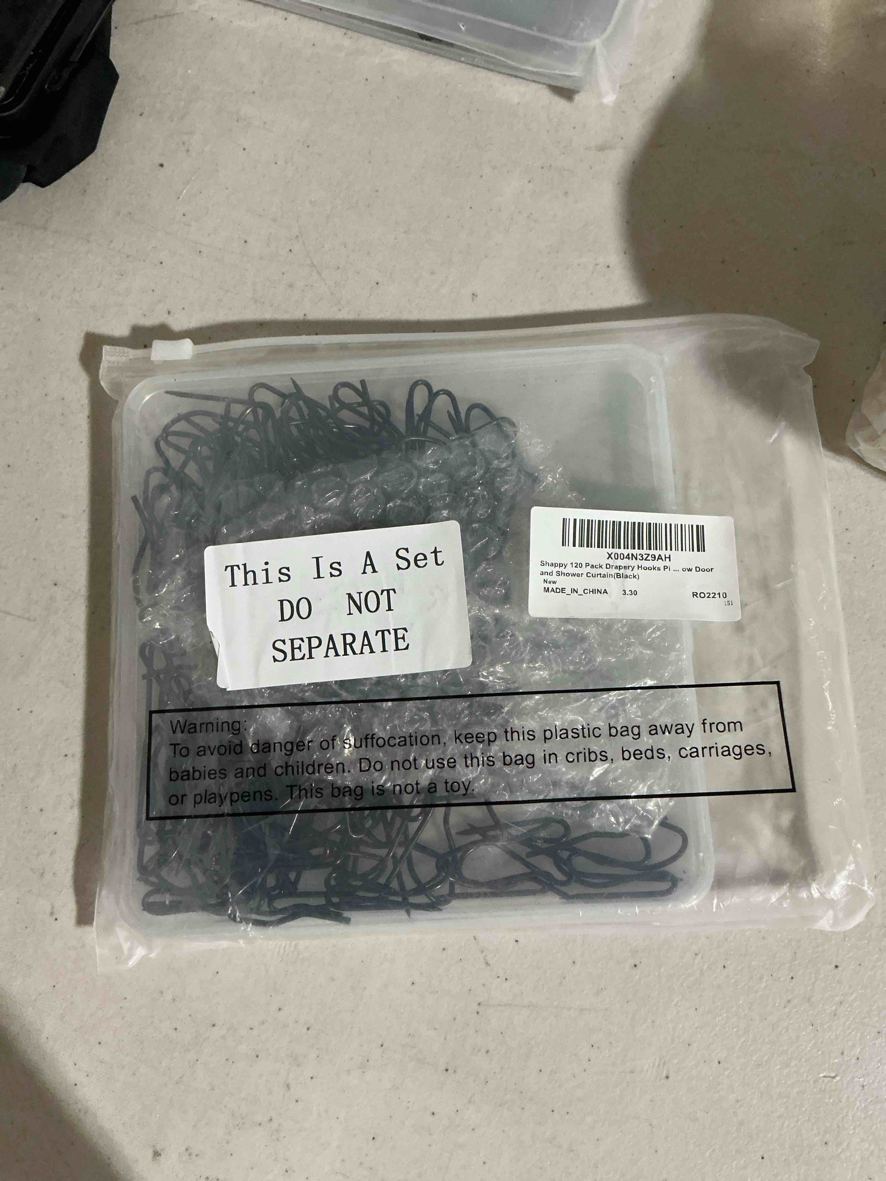 Condition photo showing New/Like New for shappy 120 pack drapery hooks pins for curtains, metal pinch pleat hooks with clear box 1.2 inch for window door and shower curtain(black)