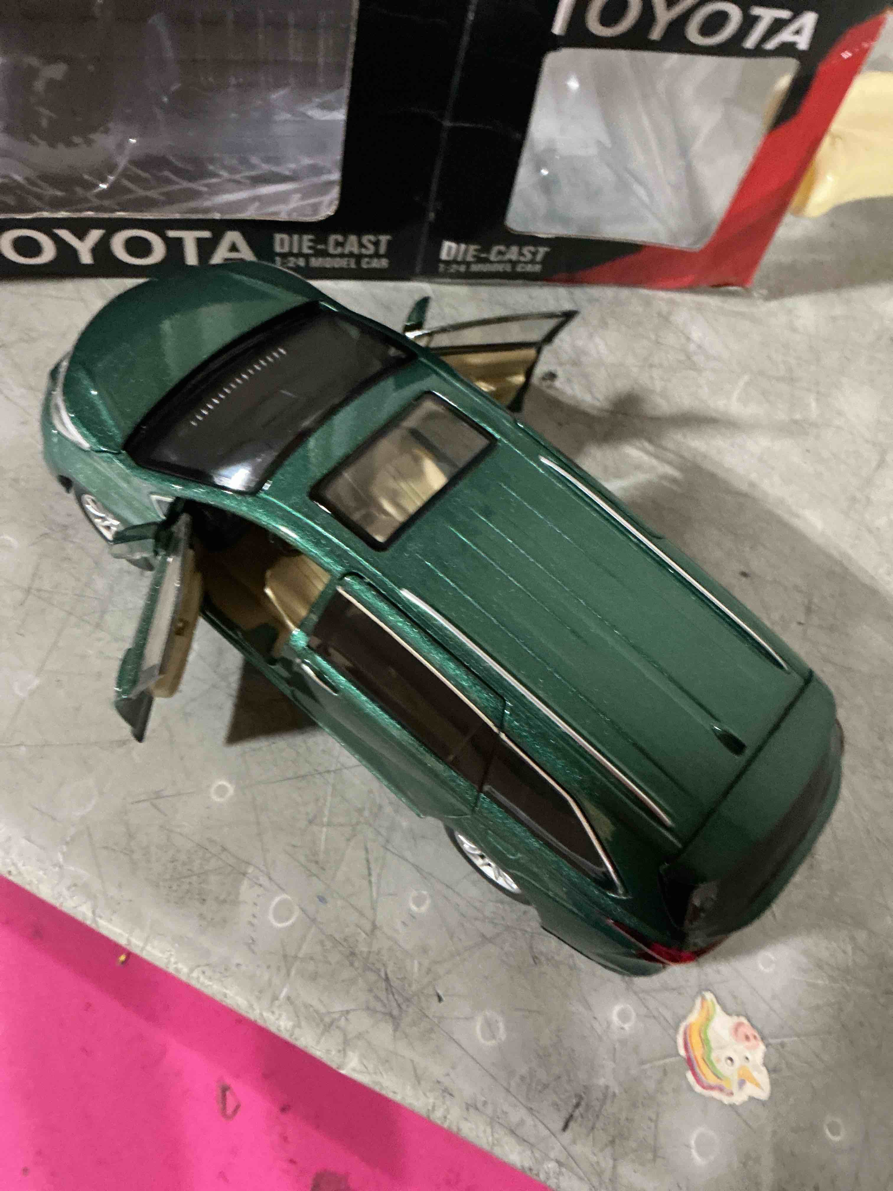 Condition photo showing As Is for bdtctk 1:24 compatible for sienna mpv car model, pull back diecast toy car with sounds&lights for kids boys girls and adults, gift green.