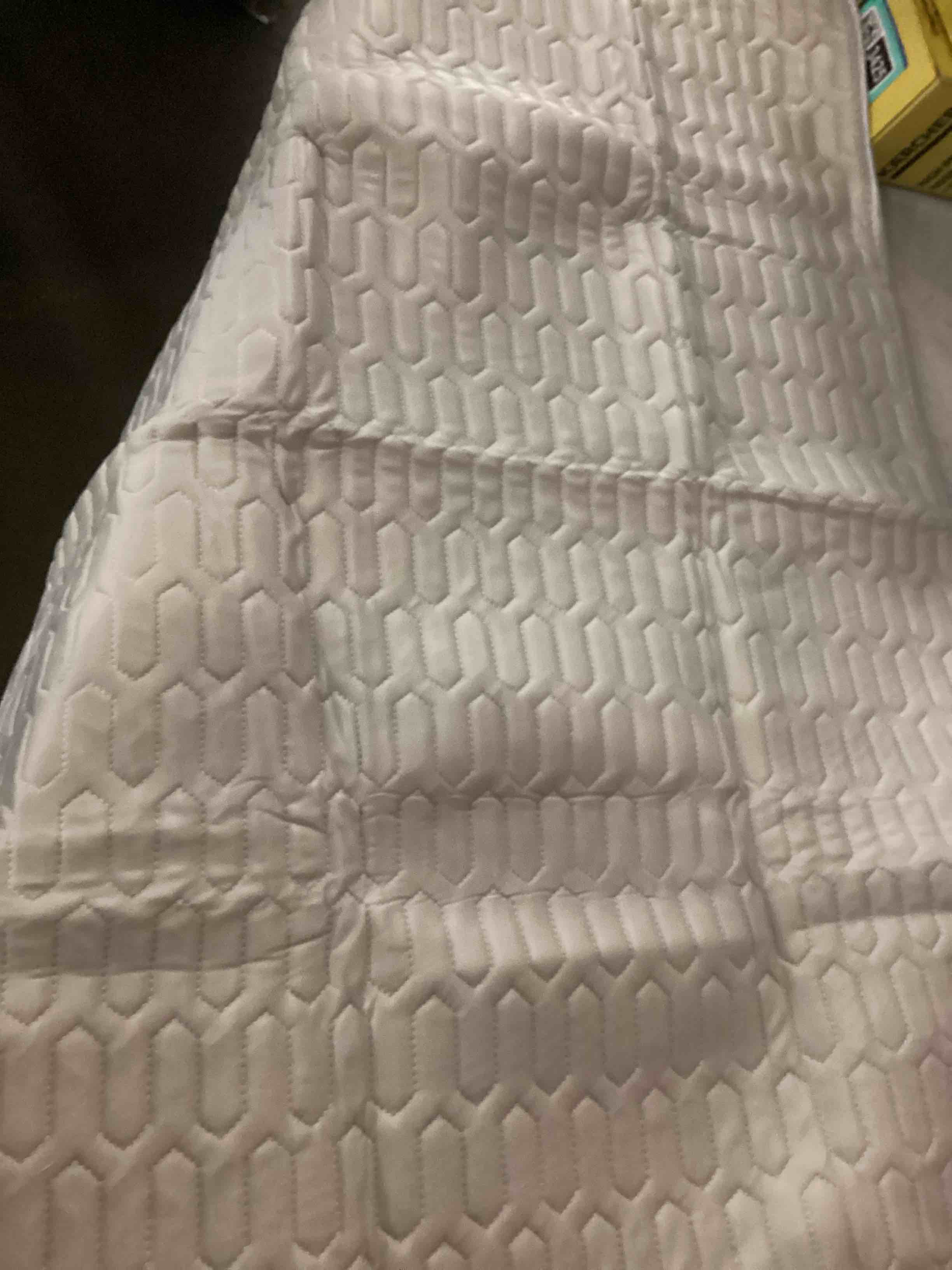 Condition photo showing New/Like New for cordless cat window perch, cats dogs hammock cooling mat, summer ice silk pad for animal, washable chew-proof sleeping mat(grayxl)