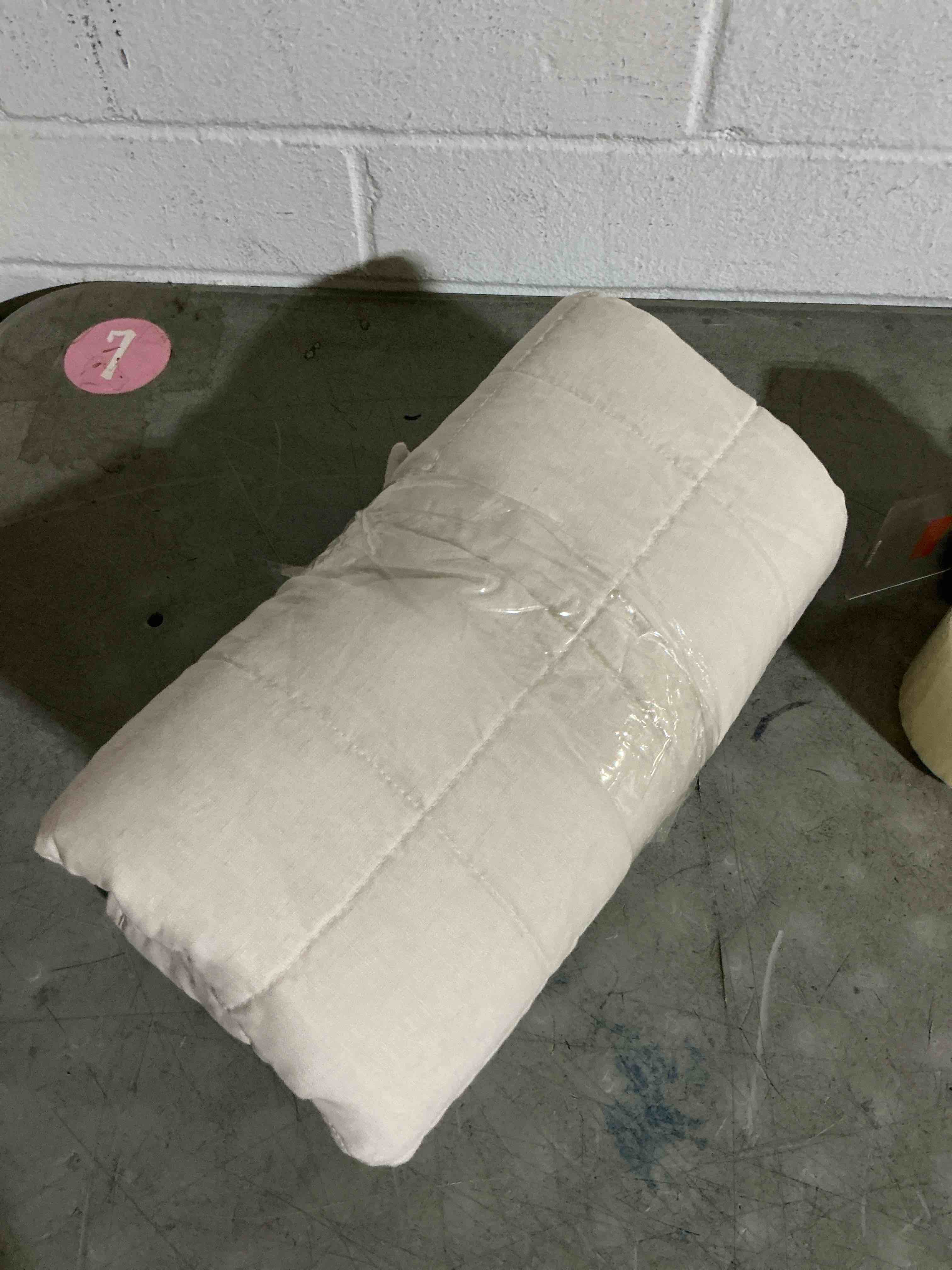 Condition photo showing Good Condition for european linen box quilt, king/cal king, sand shams only