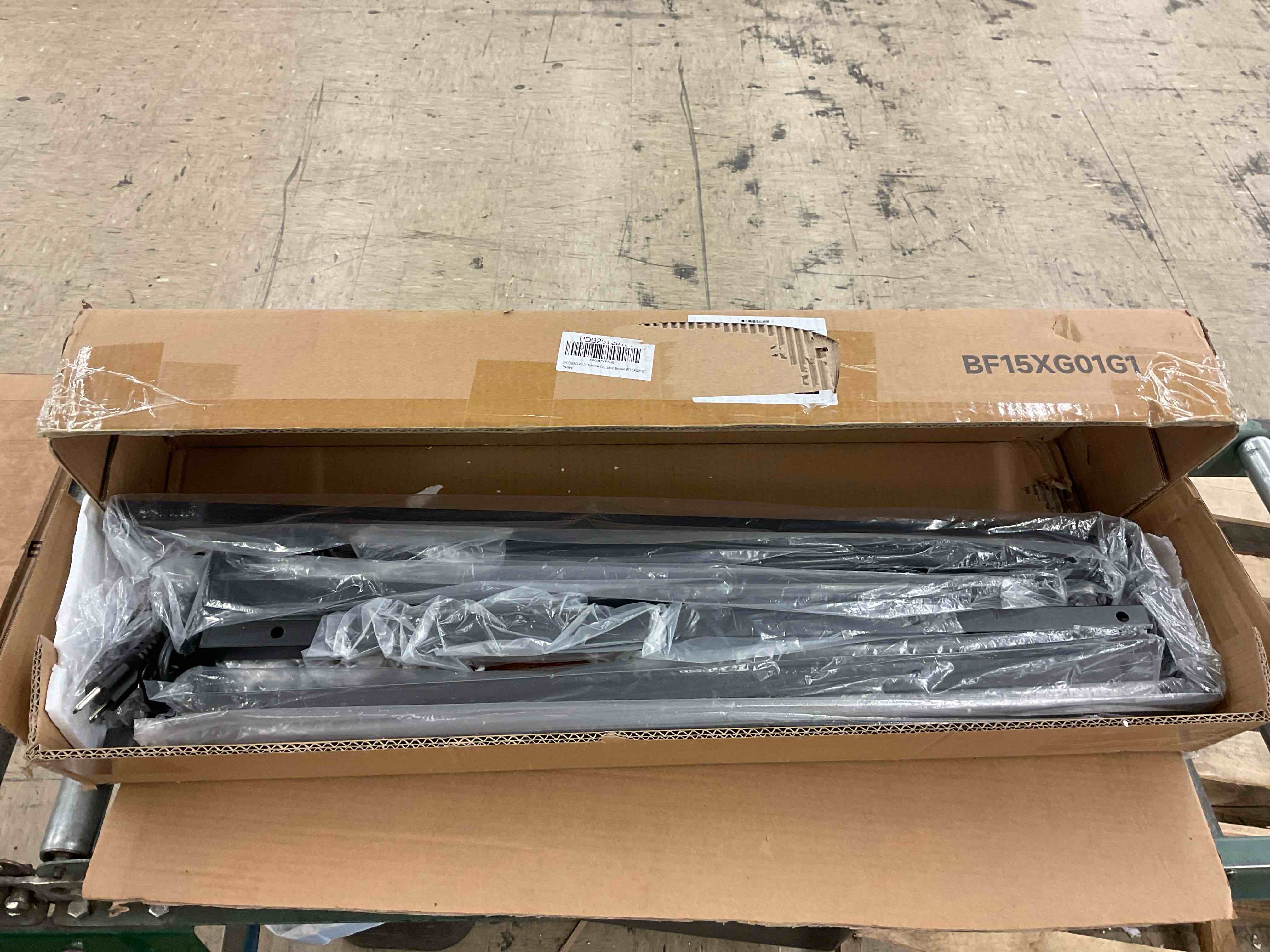 https://s3.amazonaws.com/lotting-images-prod/BoxBids/BXB0500002_1778252526580.jpeg