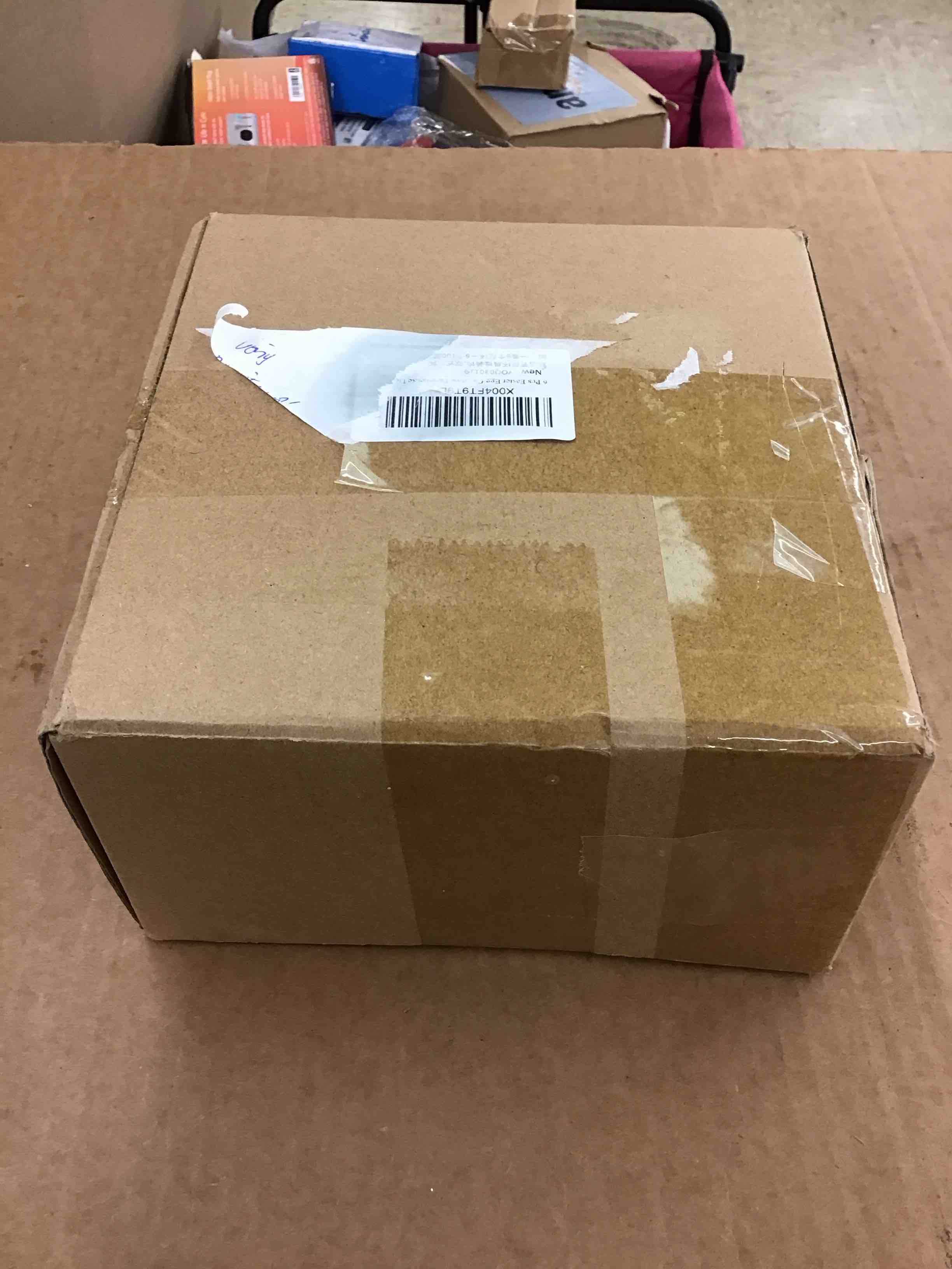 https://s3.amazonaws.com/lotting-images-prod/BoxBids/BXB0500028_1778166192551.jpeg