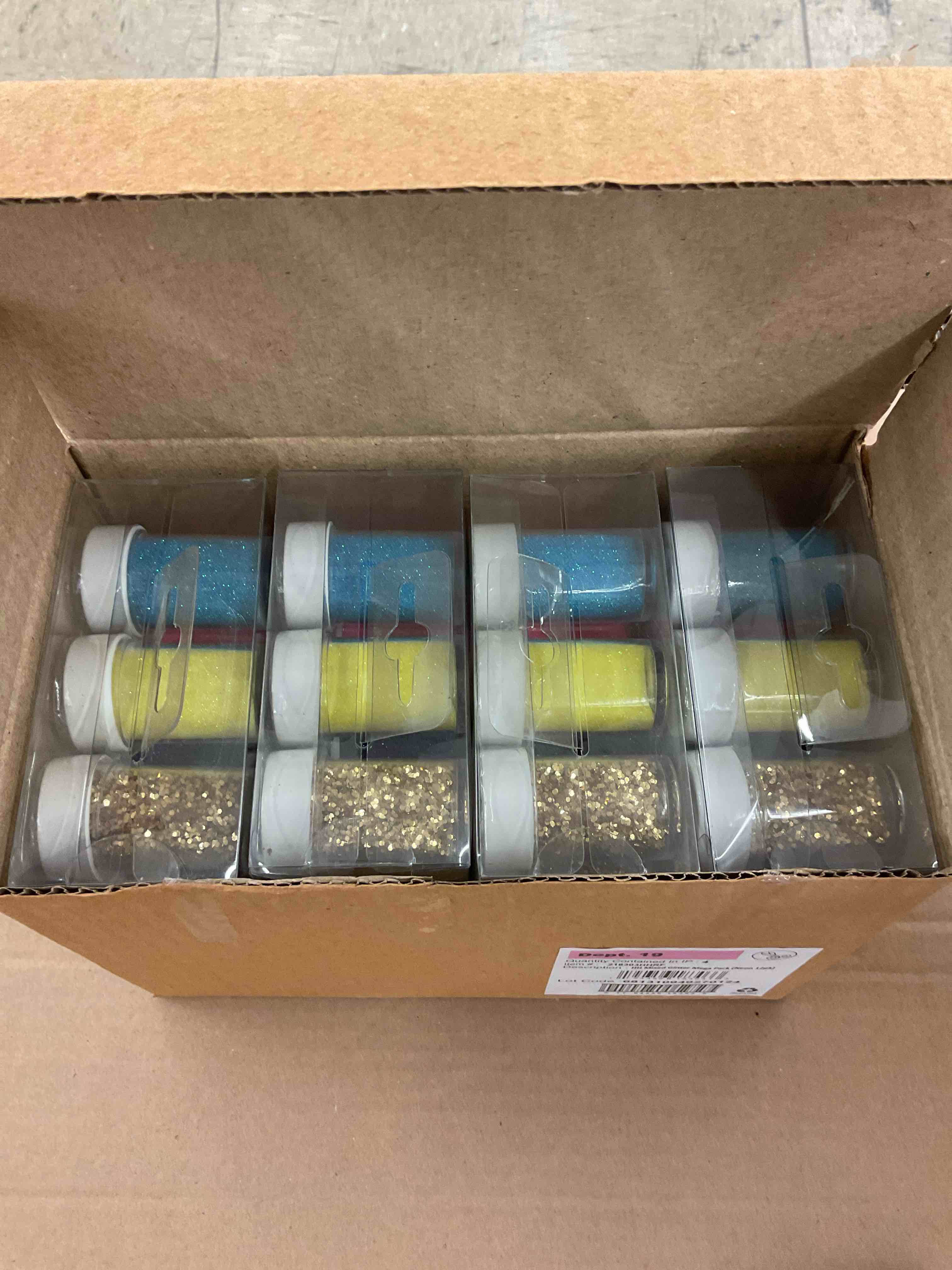https://s3.amazonaws.com/lotting-images-prod/BoxBids/BXB0500041_1778257070643.jpeg