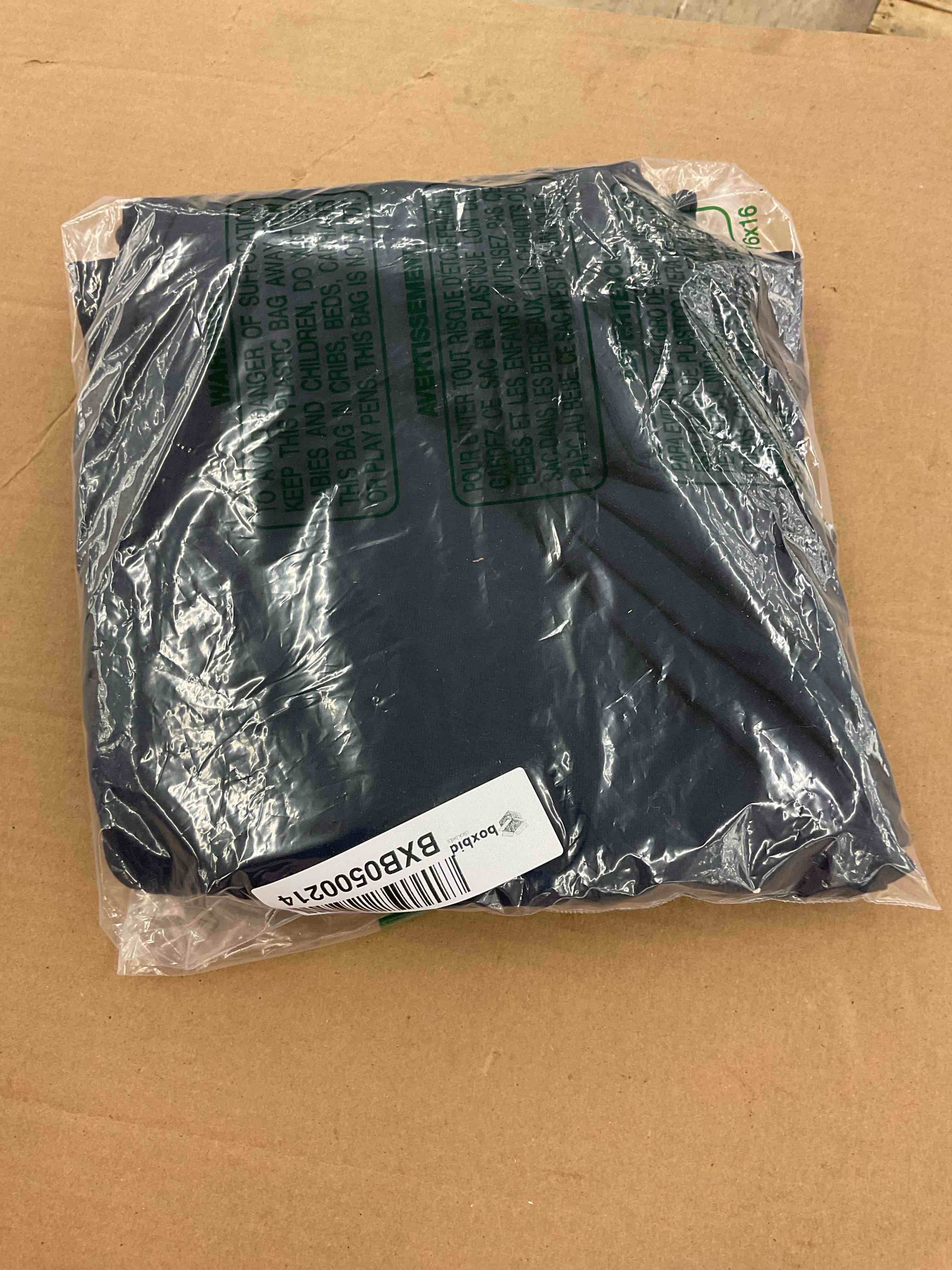 https://s3.amazonaws.com/lotting-images-prod/BoxBids/BXB0500214_1778598910221.jpeg