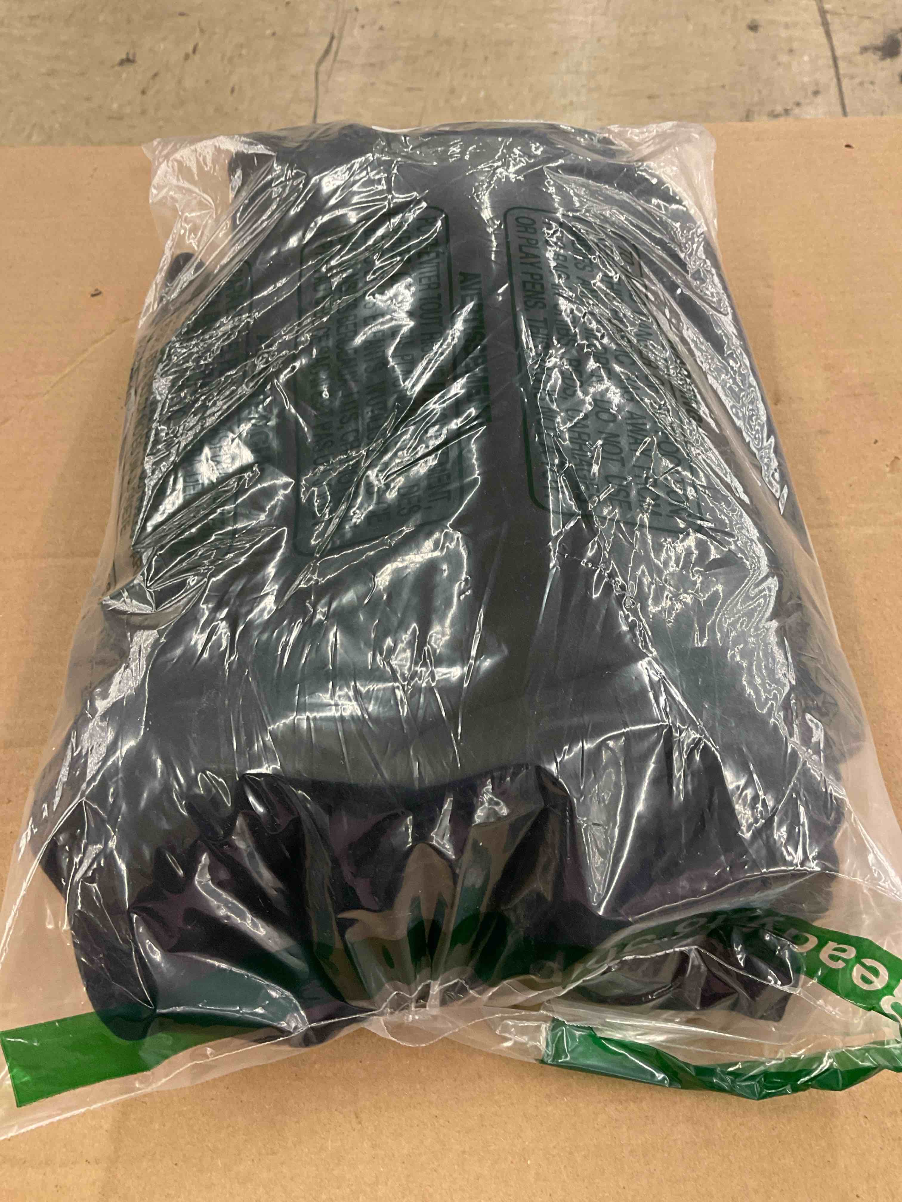 https://s3.amazonaws.com/lotting-images-prod/BoxBids/BXB0500221_1778598045401.jpeg