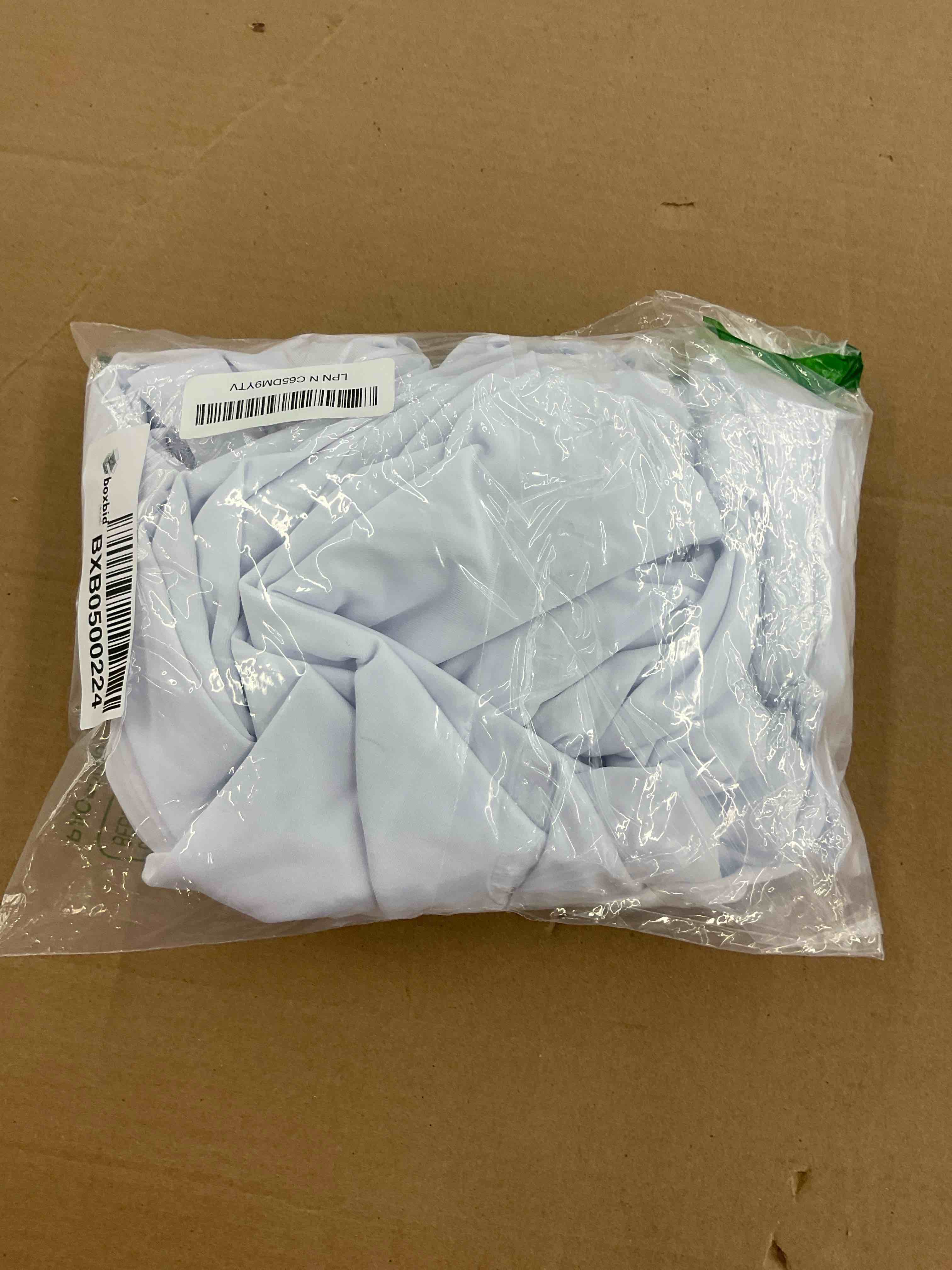 https://s3.amazonaws.com/lotting-images-prod/BoxBids/BXB0500224_1778597267122.jpeg