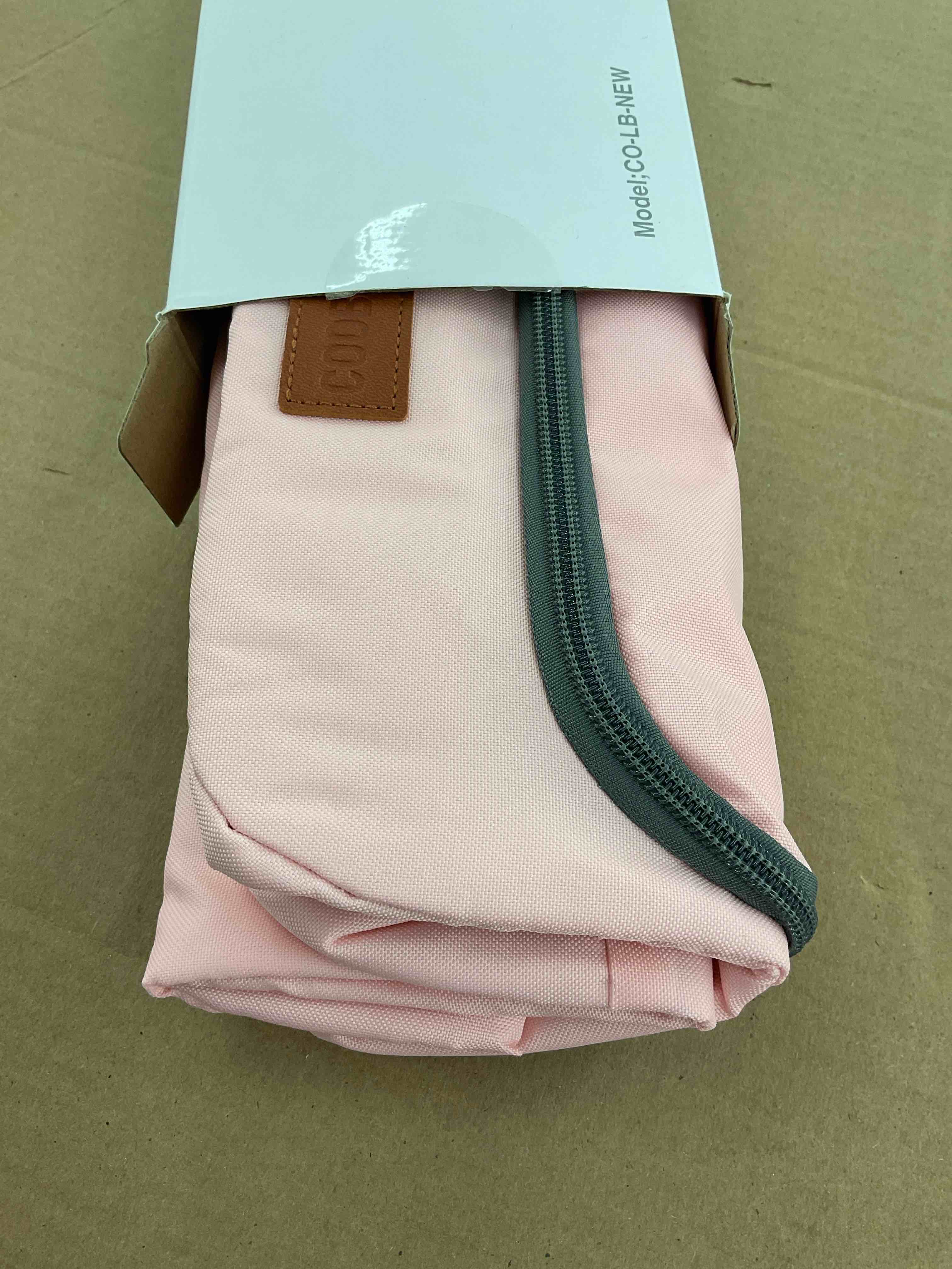 https://s3.amazonaws.com/lotting-images-prod/BoxBids/BXB0500243_1778593738314.jpeg