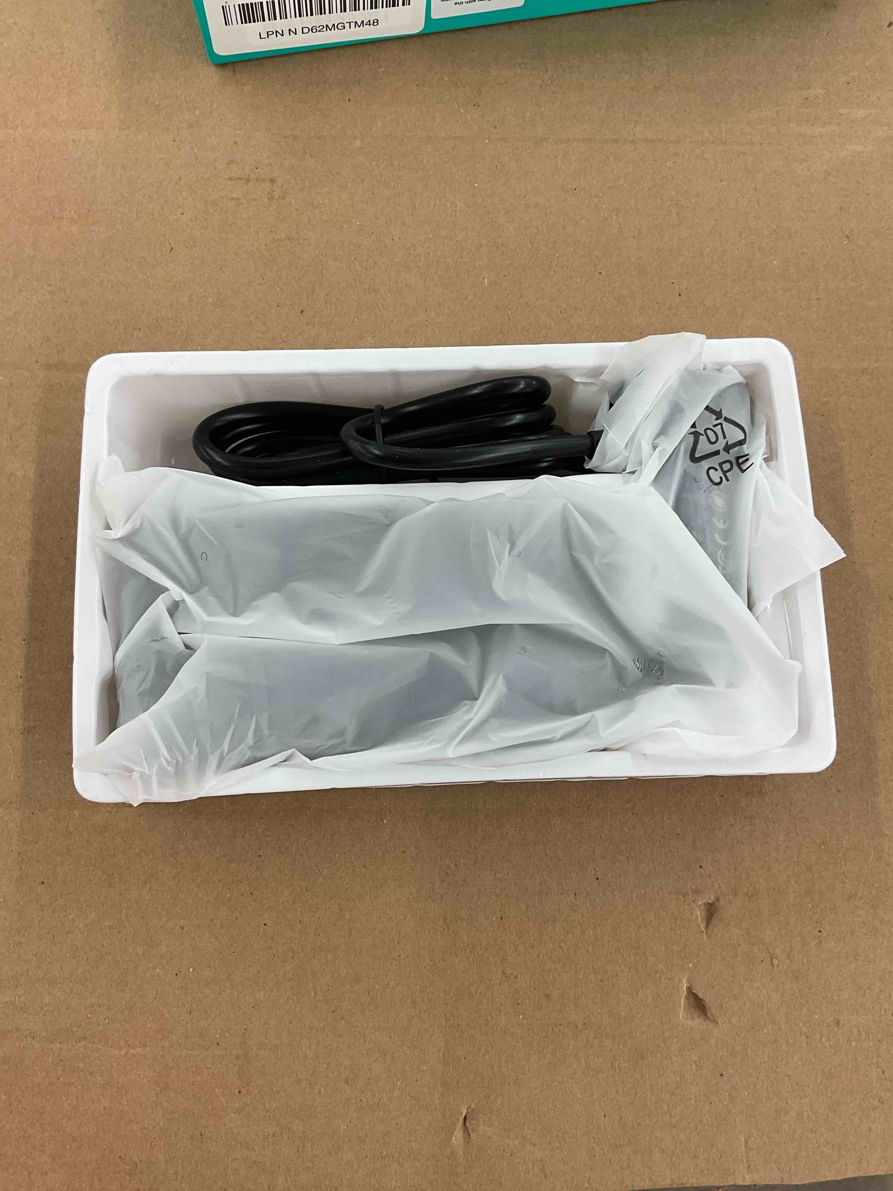 https://s3.amazonaws.com/lotting-images-prod/BoxBids/BXB0500252_1778590844152.jpeg
