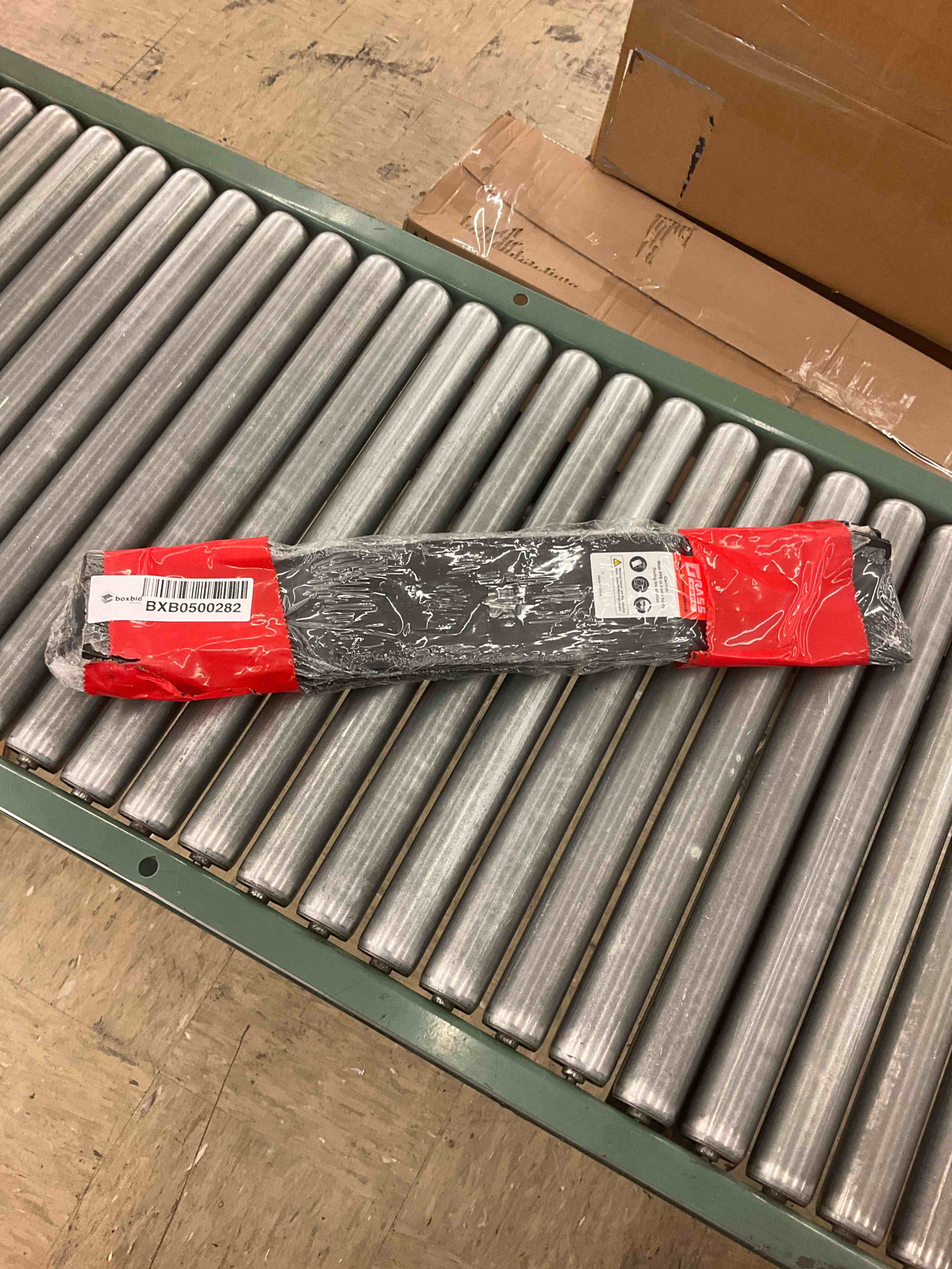 https://s3.amazonaws.com/lotting-images-prod/BoxBids/BXB0500282_1778083887501.jpeg