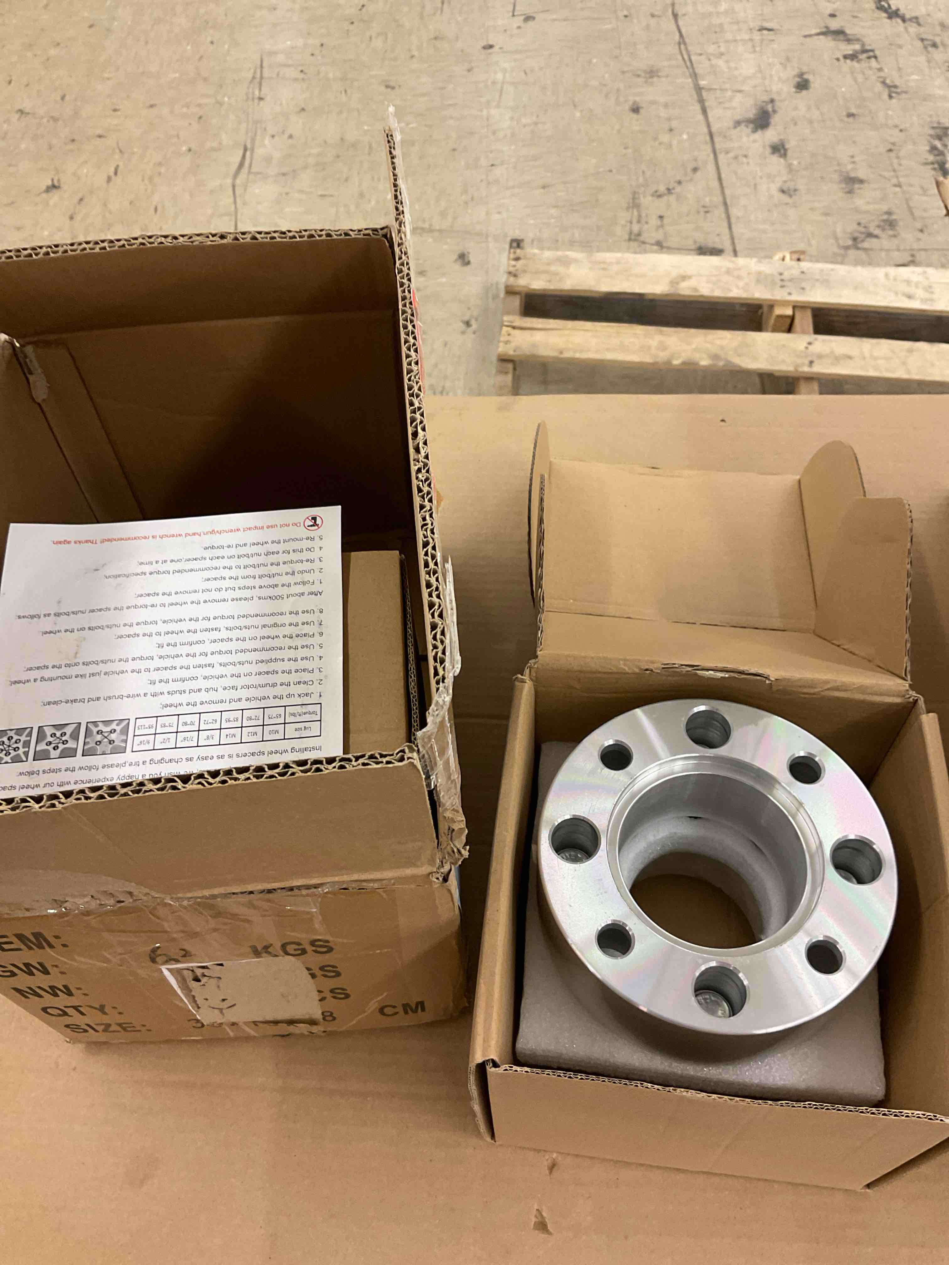 https://s3.amazonaws.com/lotting-images-prod/BoxBids/BXB0500301_1778607953933.jpeg