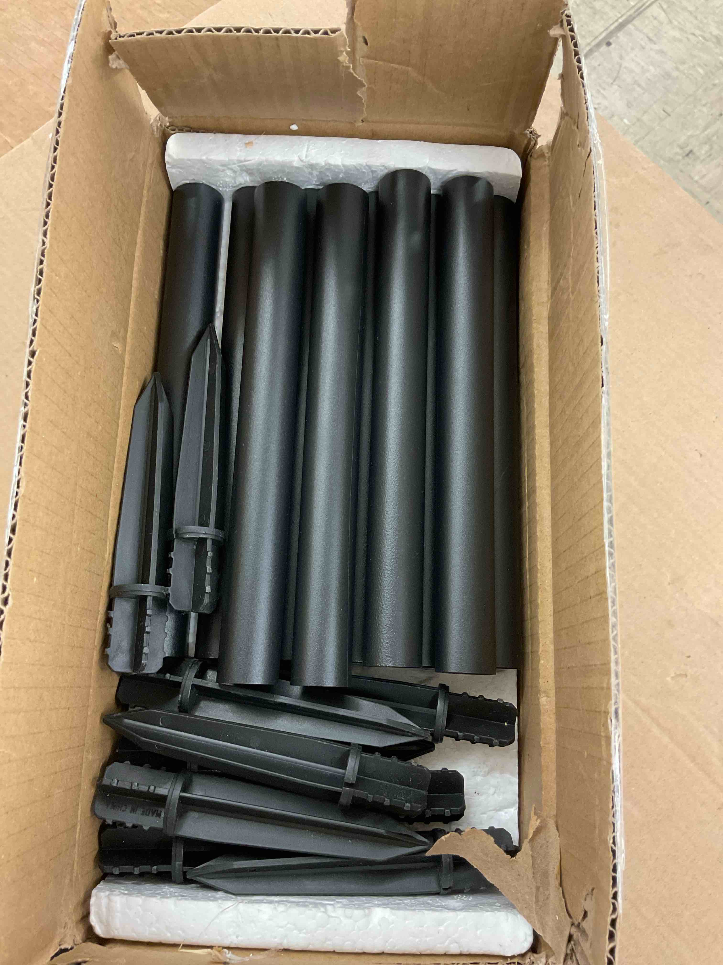 https://s3.amazonaws.com/lotting-images-prod/BoxBids/BXB0500319_1778611231653.jpeg