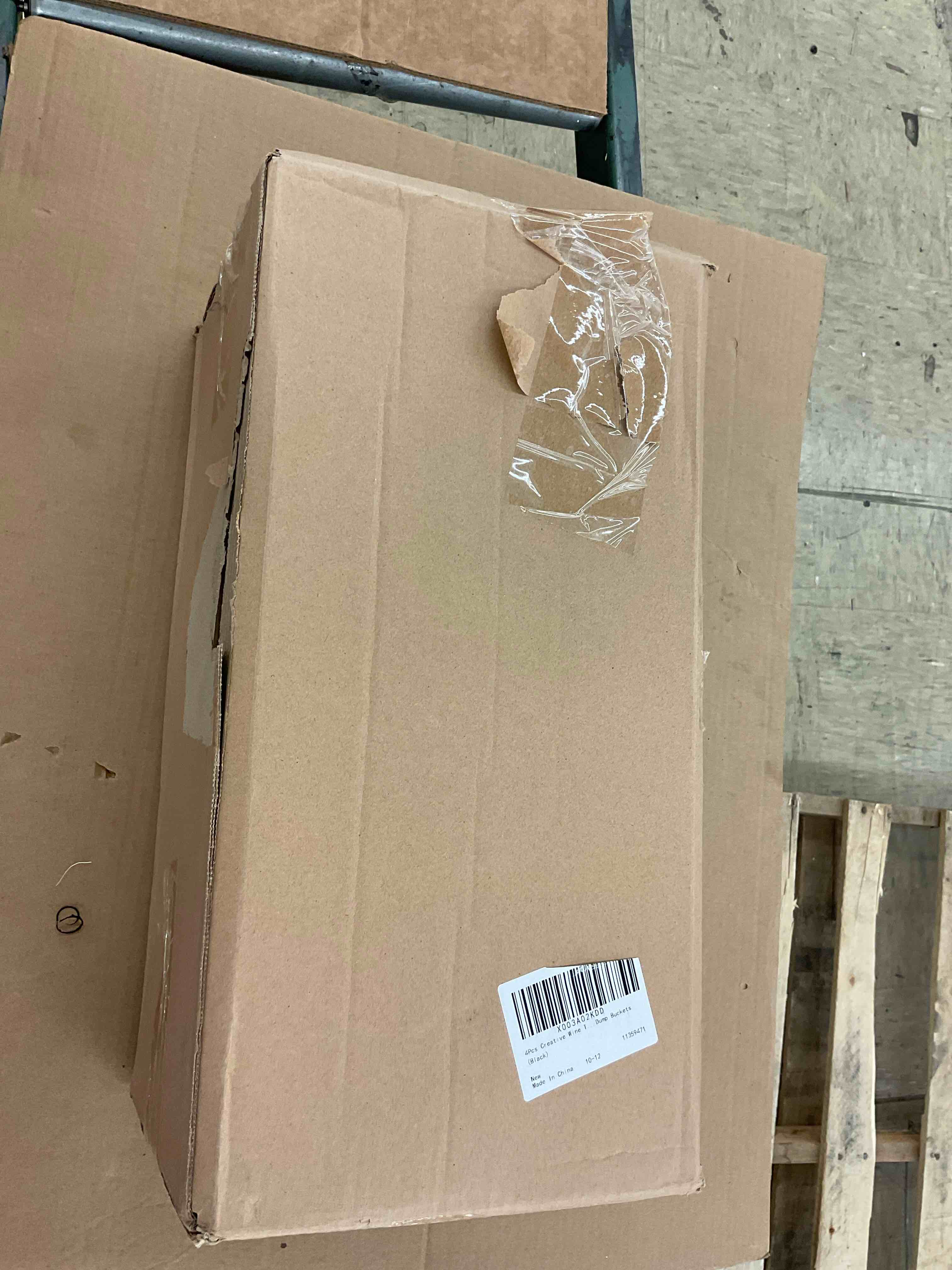 https://s3.amazonaws.com/lotting-images-prod/BoxBids/BXB0500340_1778613897871.jpeg