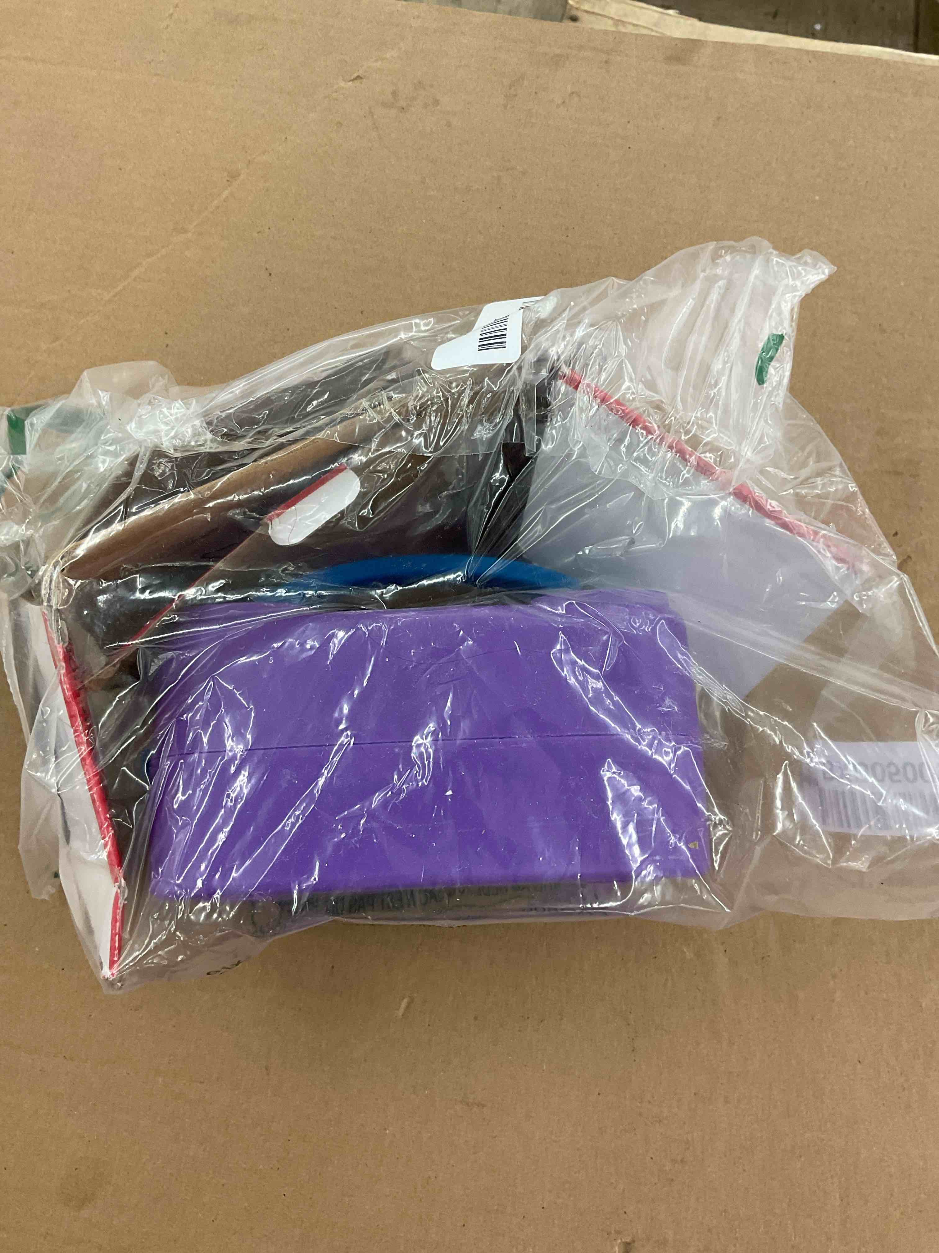 https://s3.amazonaws.com/lotting-images-prod/BoxBids/BXB0500348_1778606144955.jpeg