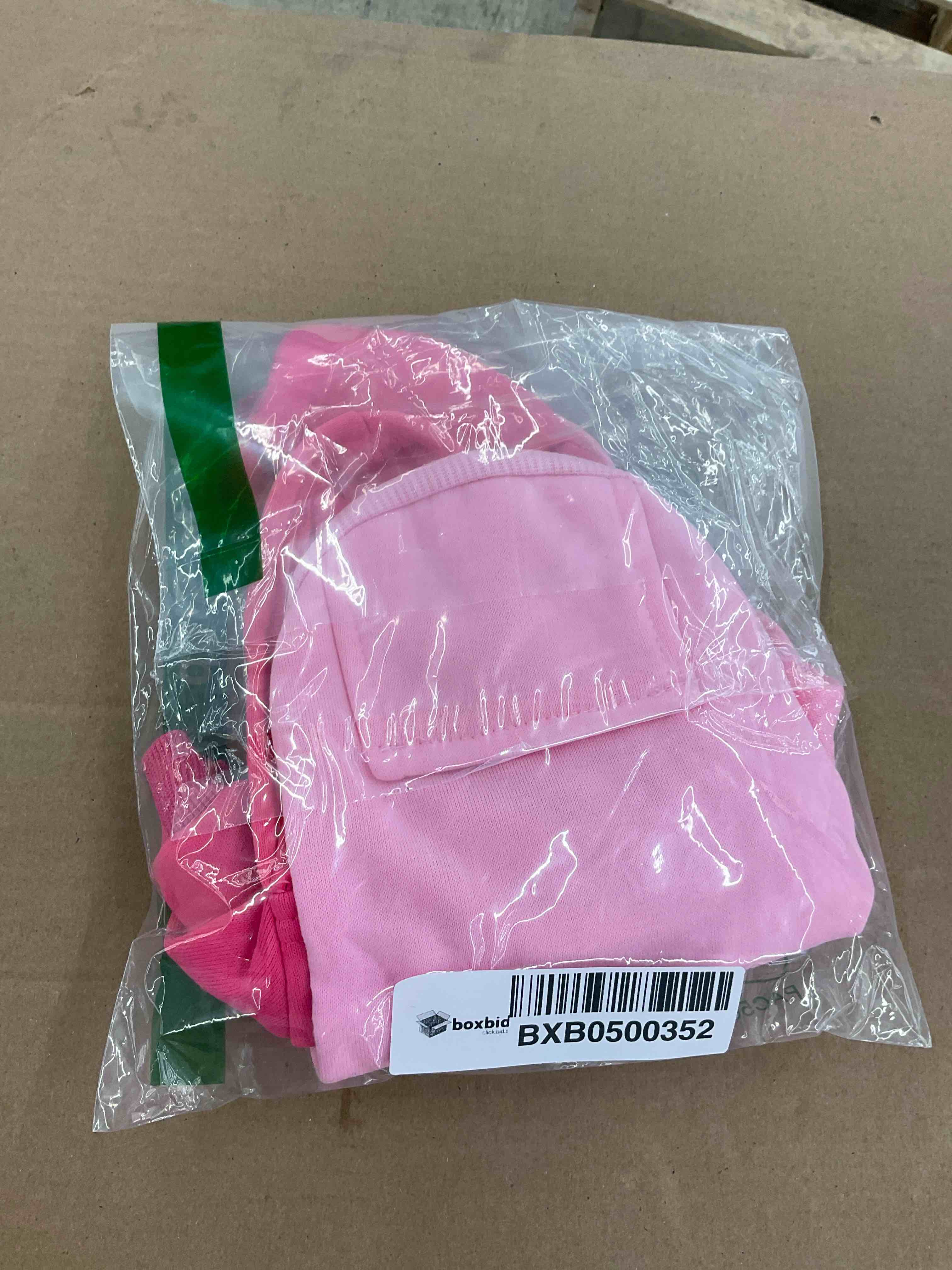 https://s3.amazonaws.com/lotting-images-prod/BoxBids/BXB0500352_1778602099701.jpeg