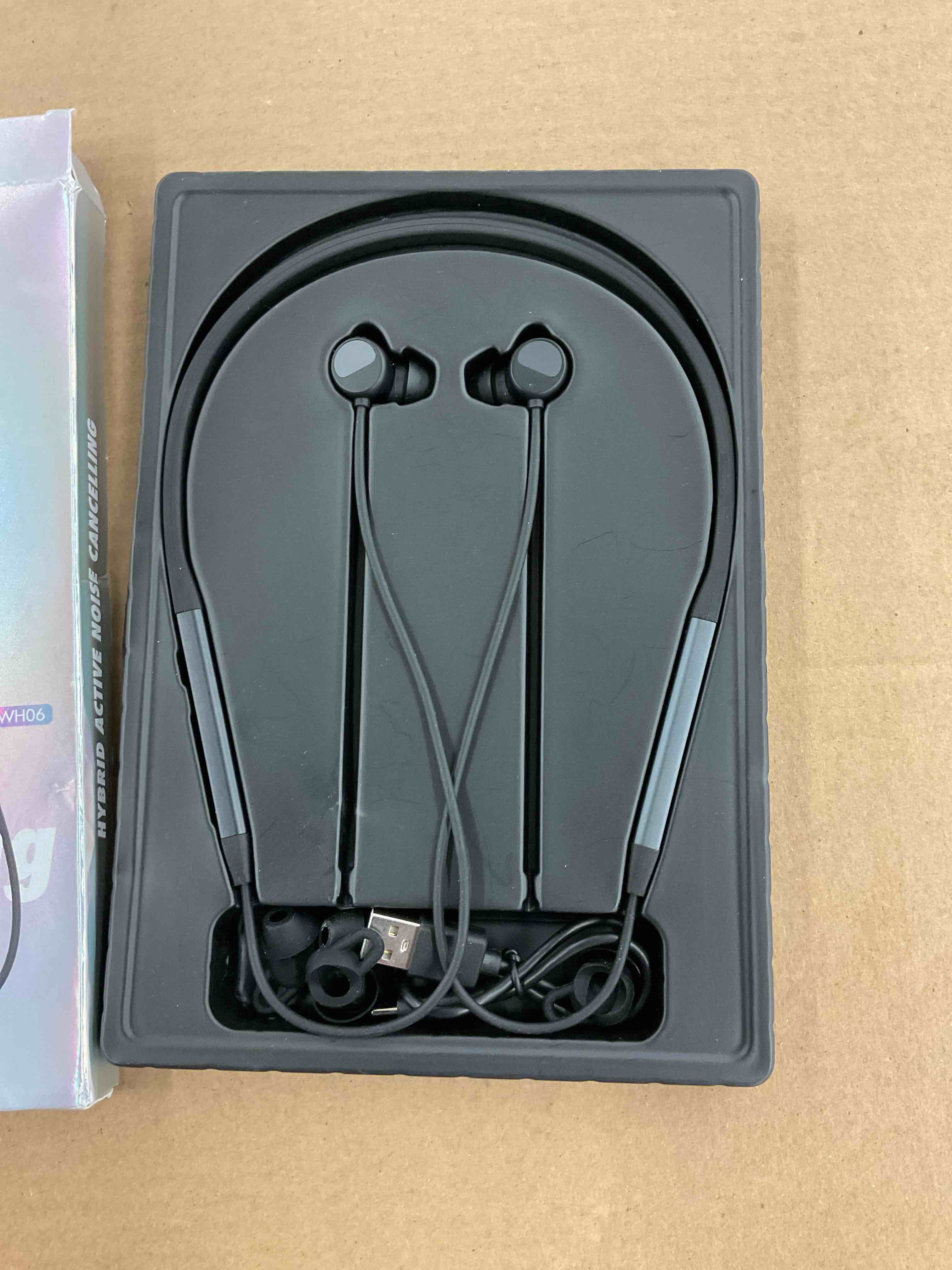 https://s3.amazonaws.com/lotting-images-prod/BoxBids/BXB0500356_1778606369762.jpeg