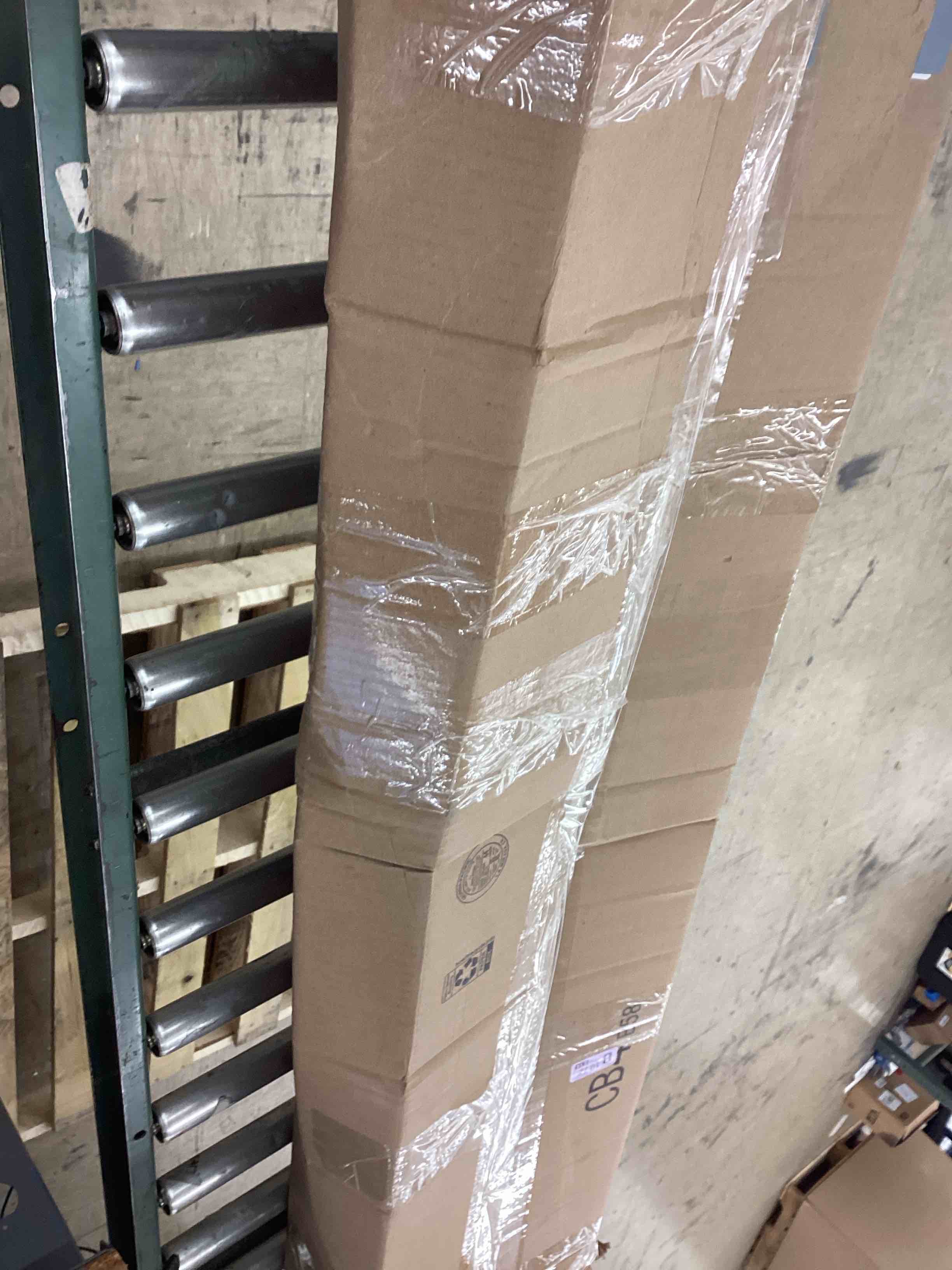 https://s3.amazonaws.com/lotting-images-prod/BoxBids/BXB0500438_1778504040107.jpeg