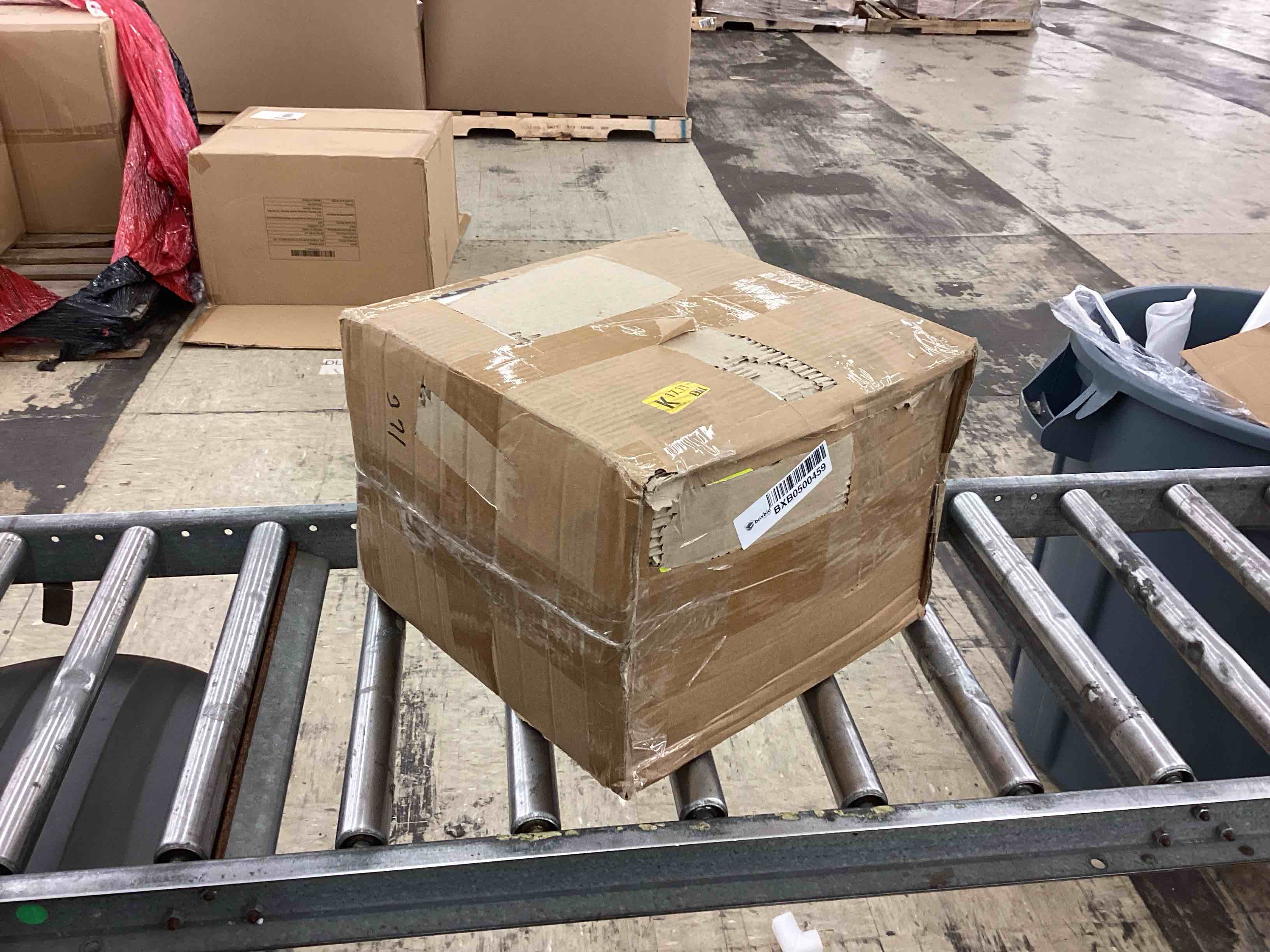 https://s3.amazonaws.com/lotting-images-prod/BoxBids/BXB0500459_1778161706411.jpeg