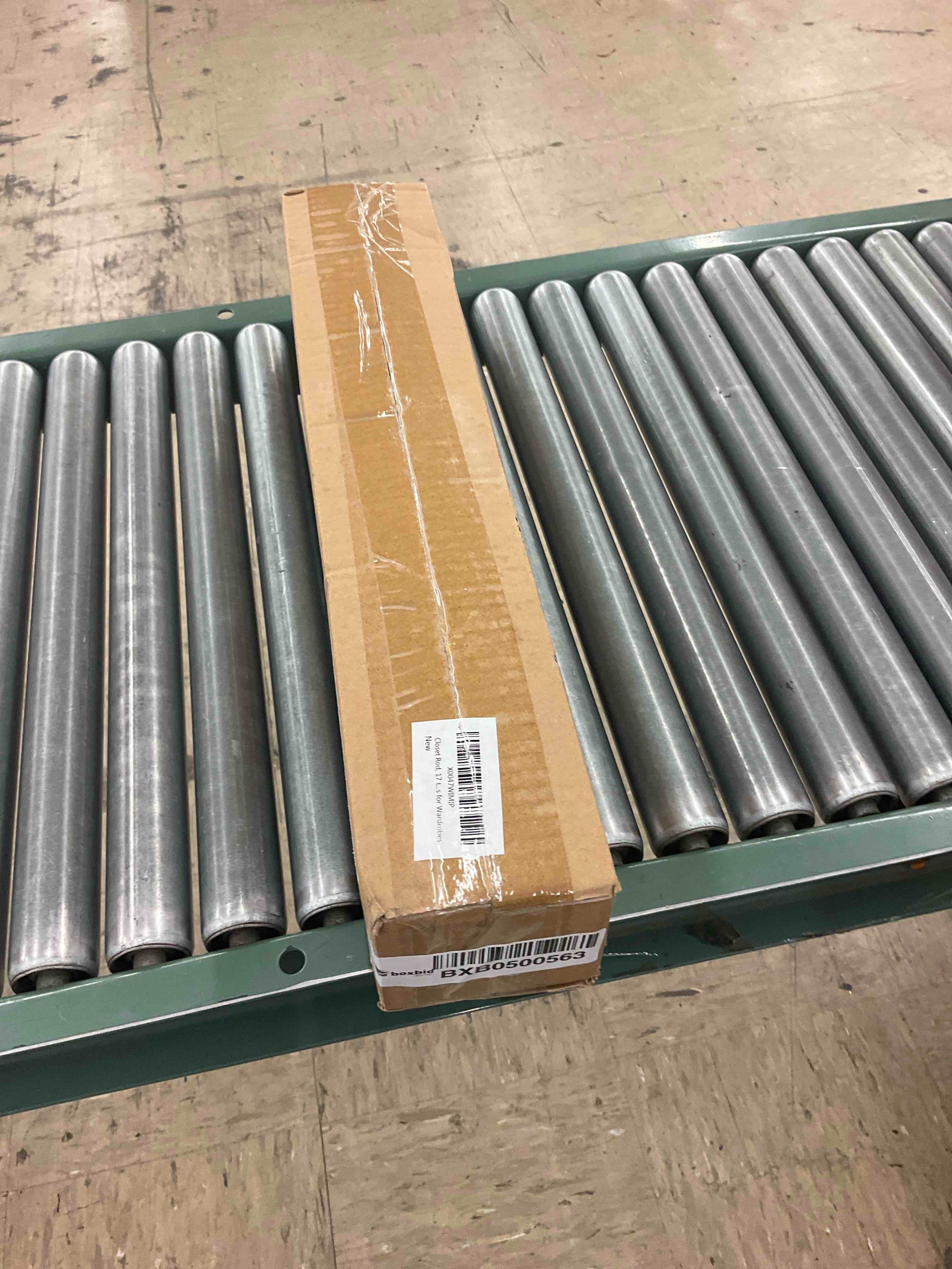 https://s3.amazonaws.com/lotting-images-prod/BoxBids/BXB0500563_1778187474573.jpeg