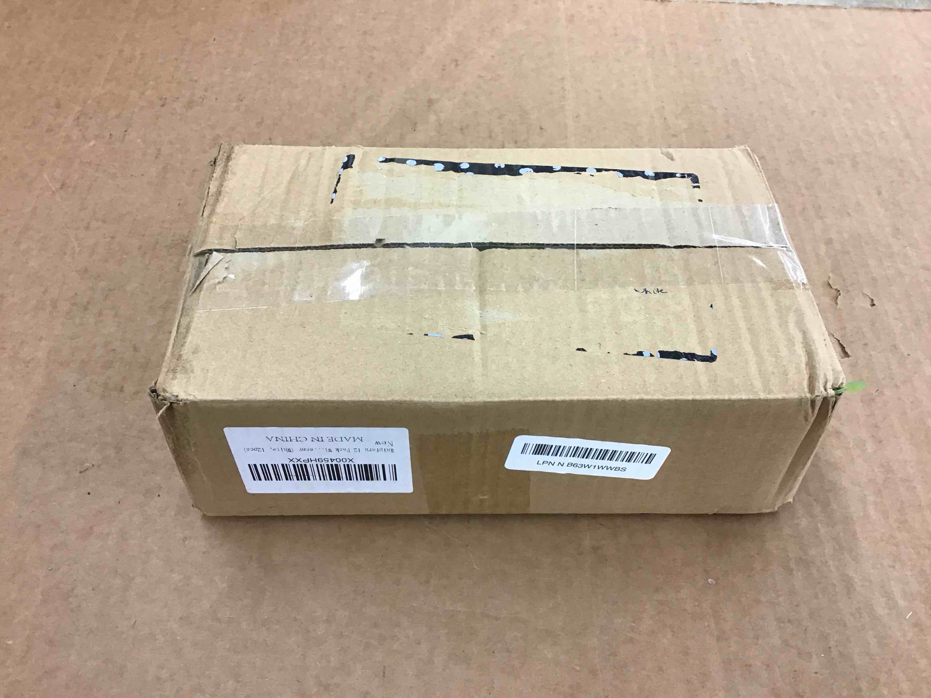 https://s3.amazonaws.com/lotting-images-prod/BoxBids/BXB0500574_1778159176982.jpeg