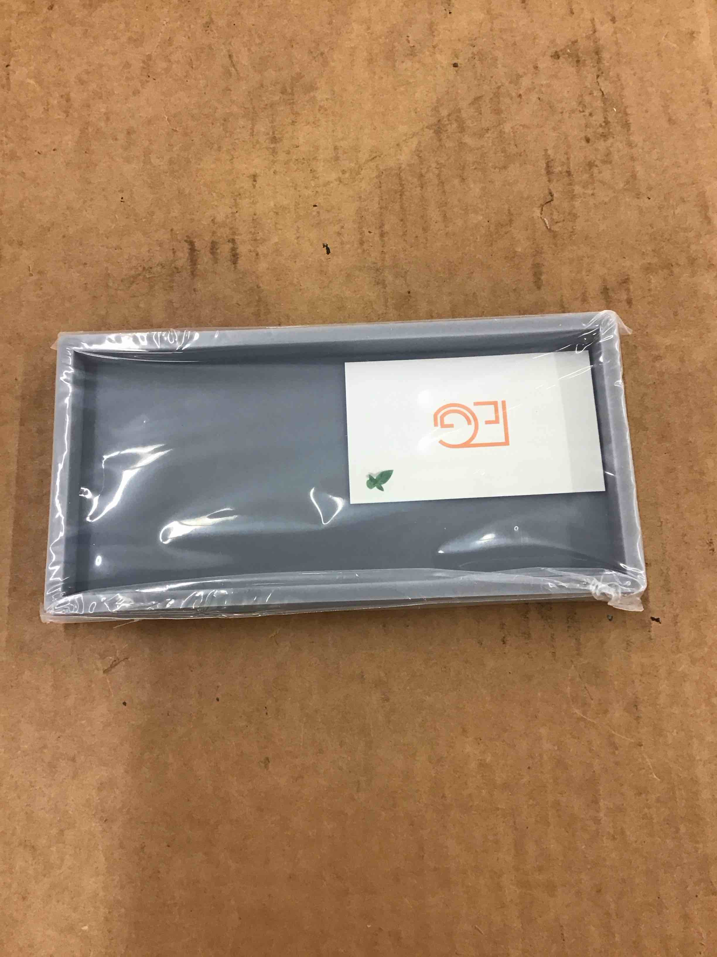 https://s3.amazonaws.com/lotting-images-prod/BoxBids/BXB0500585_1778160640793.jpeg