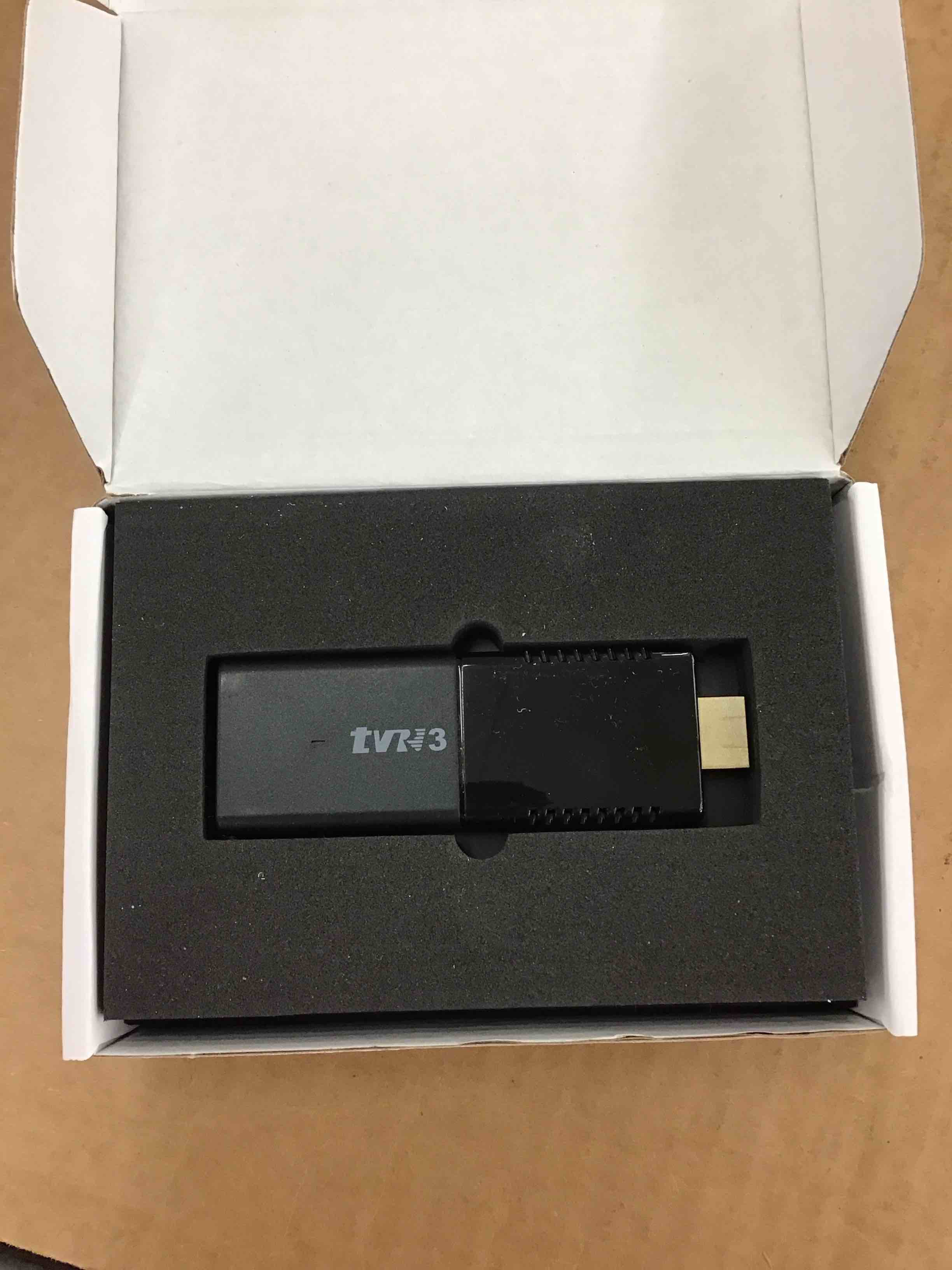 https://s3.amazonaws.com/lotting-images-prod/BoxBids/BXB0500597_1778162406288.jpeg