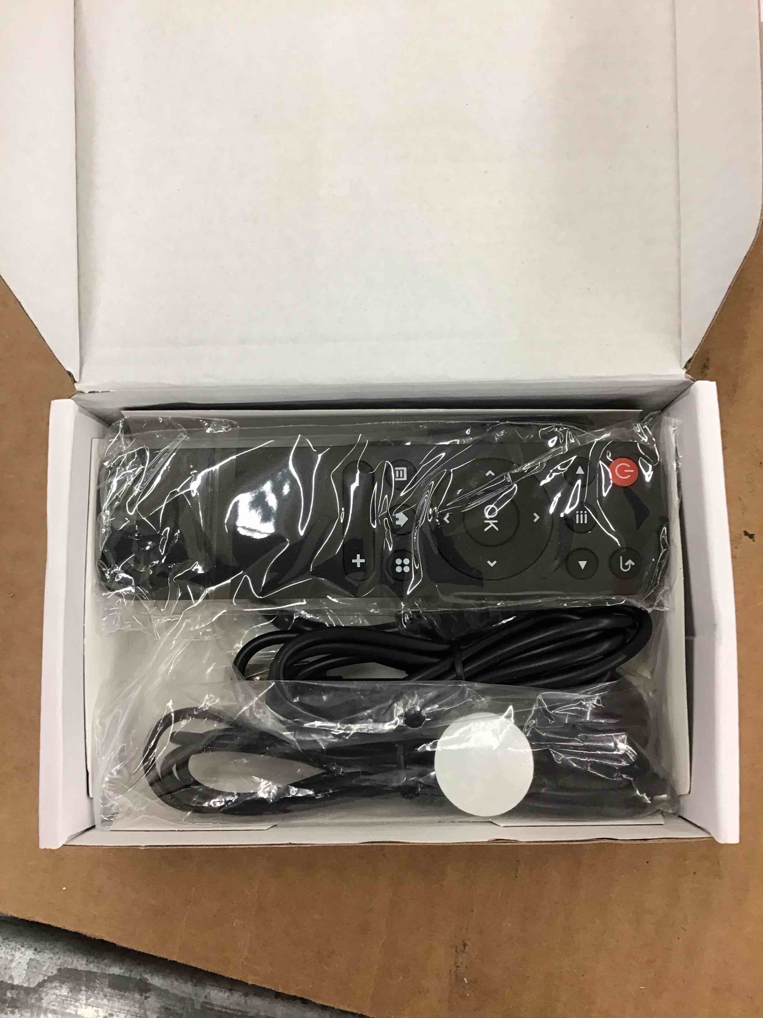 https://s3.amazonaws.com/lotting-images-prod/BoxBids/BXB0500597_1778162420806.jpeg