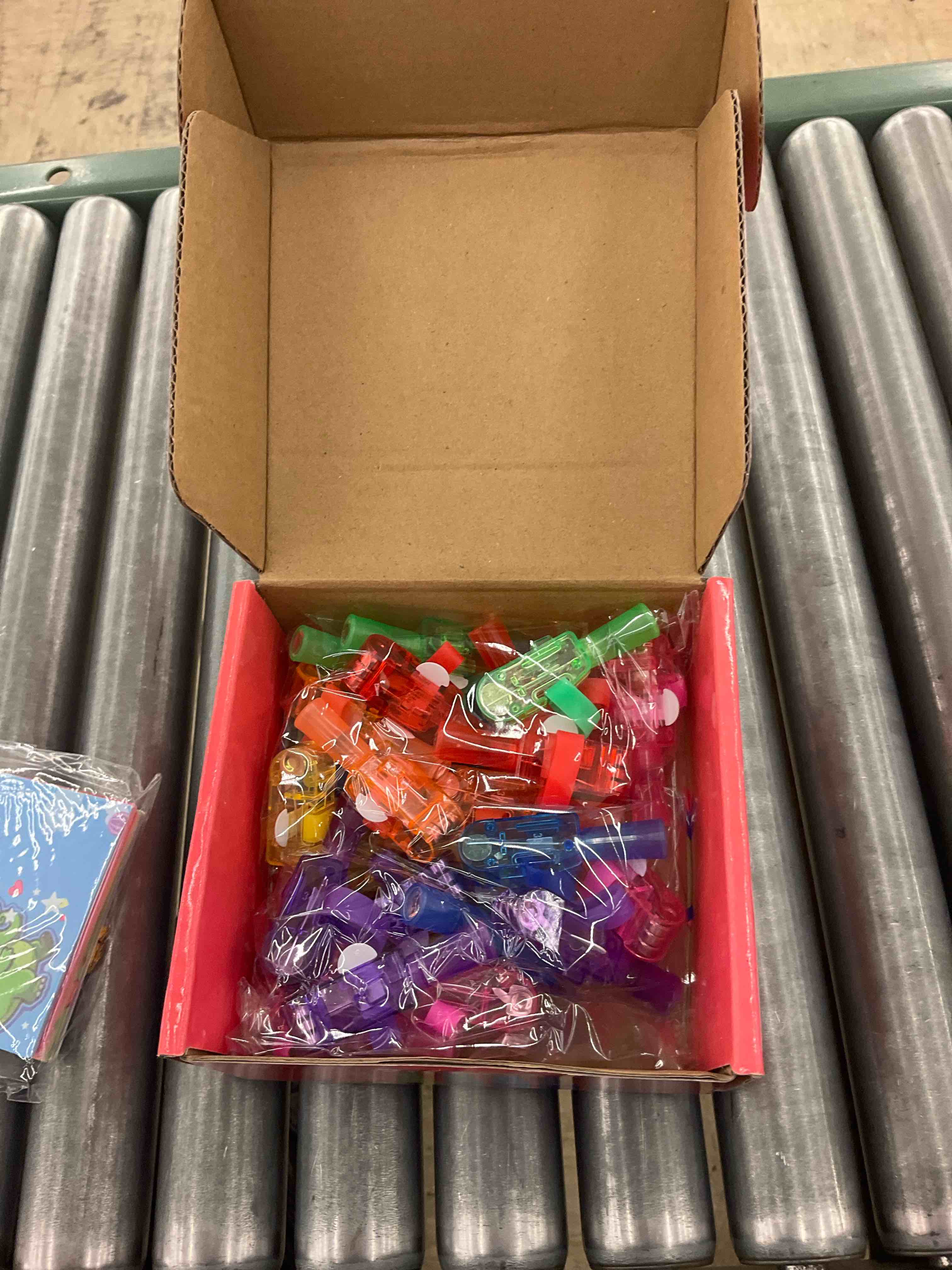 https://s3.amazonaws.com/lotting-images-prod/BoxBids/BXB0500736_1778163703139.jpeg