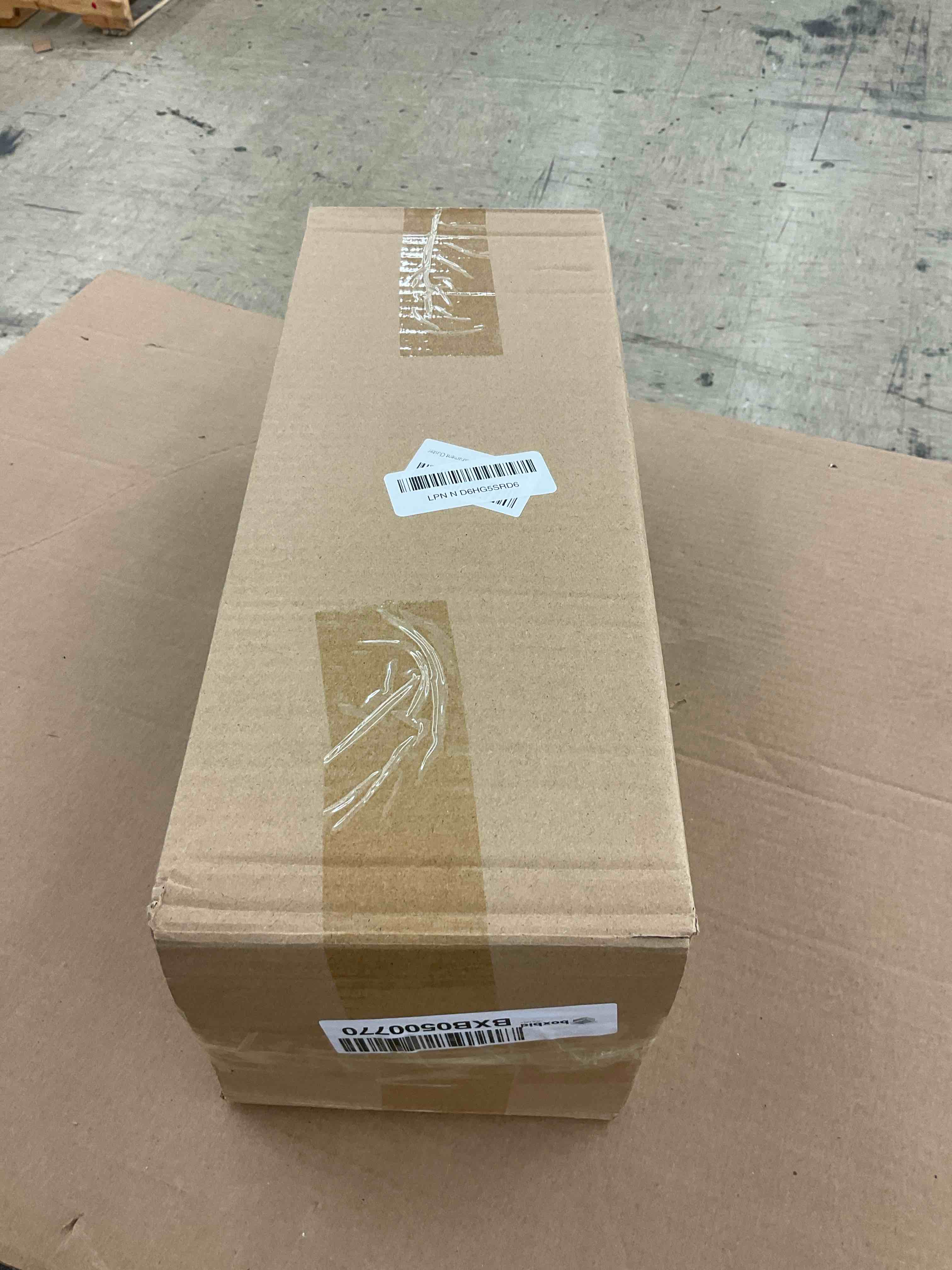 https://s3.amazonaws.com/lotting-images-prod/BoxBids/BXB0500770_1778267317891.jpeg