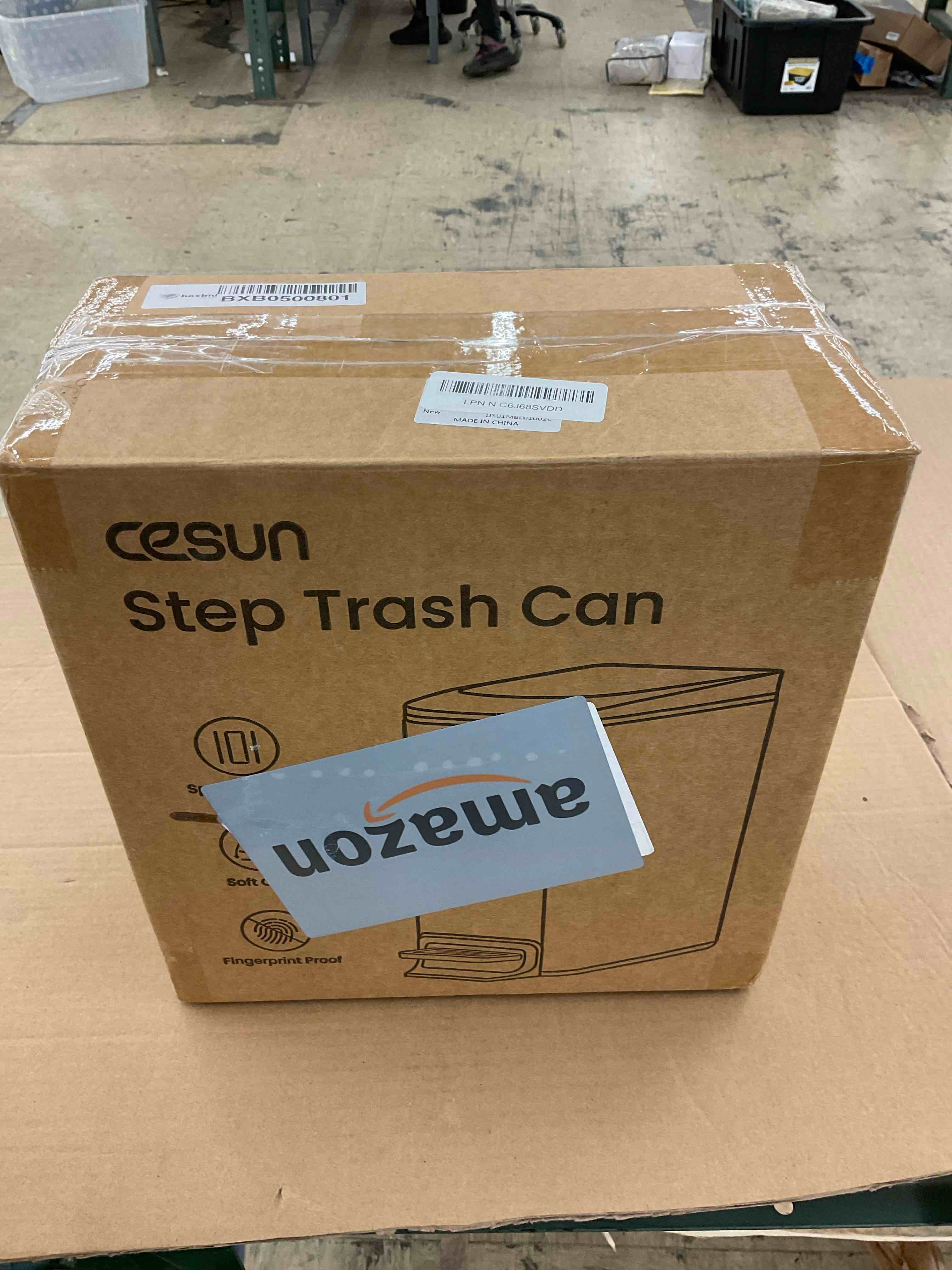 https://s3.amazonaws.com/lotting-images-prod/BoxBids/BXB0500801_1778506977688.jpeg