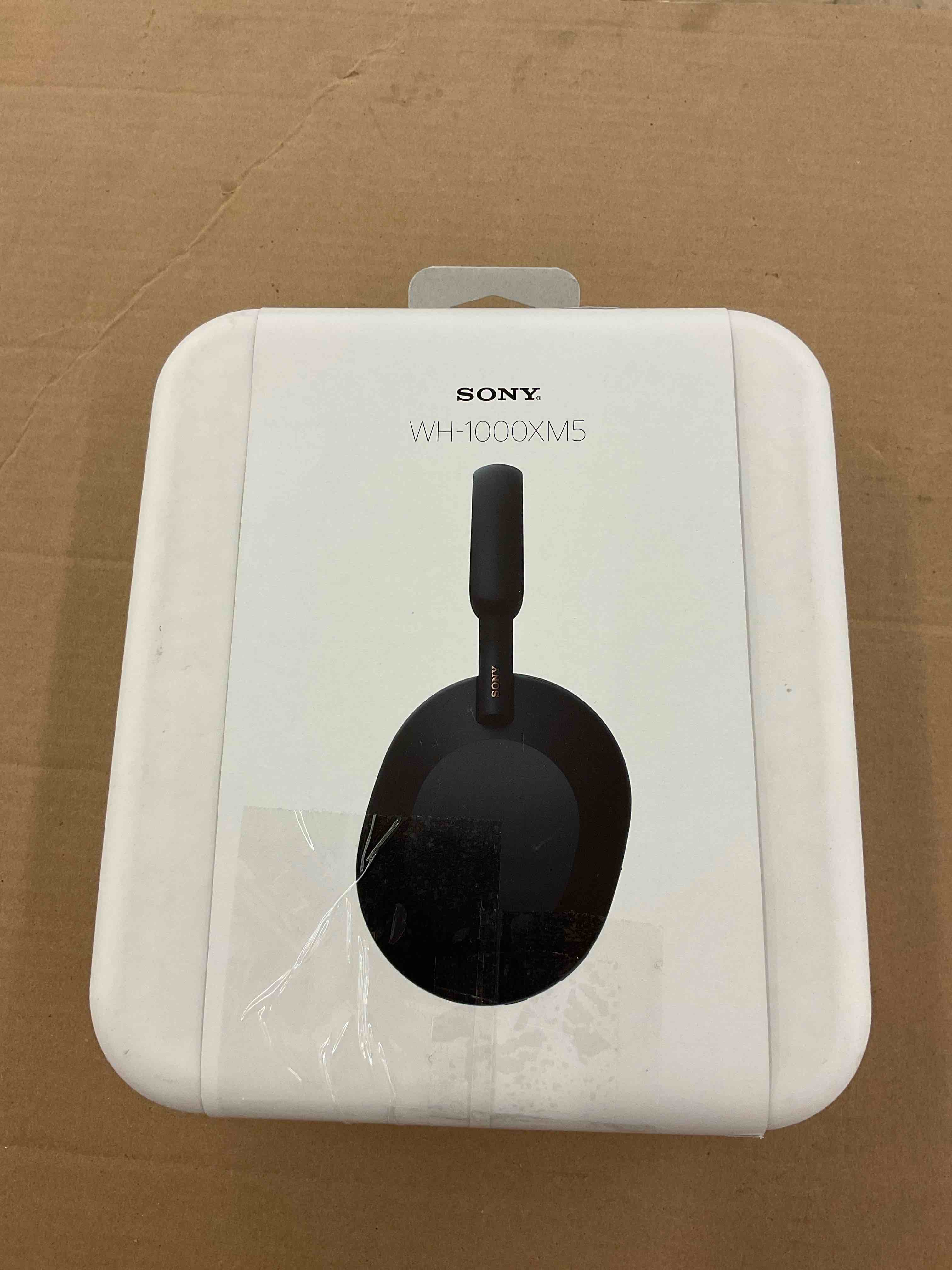 https://s3.amazonaws.com/lotting-images-prod/BoxBids/BXB0500809_1778509454091.jpeg